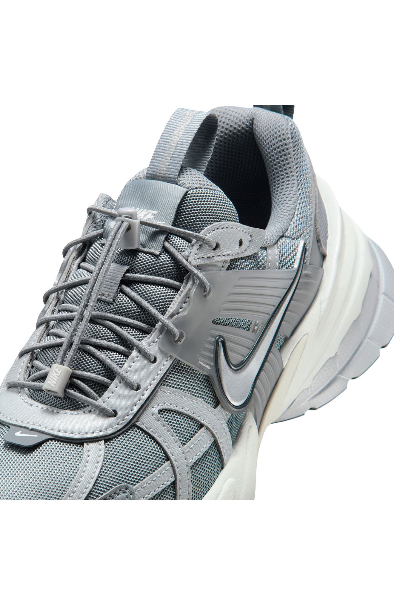 V2K Run Sneaker (Women) | Nordstrom