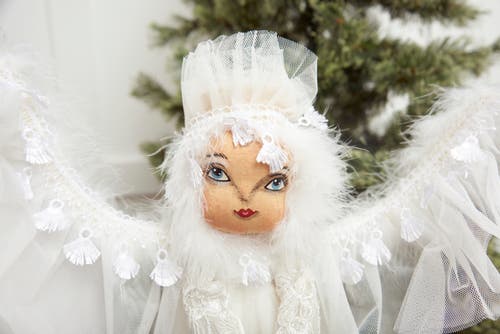 Gallerie Ii Lizette Angel Joe Spencer Gathered Traditions Christmas Art Doll Figure On Stand In White
