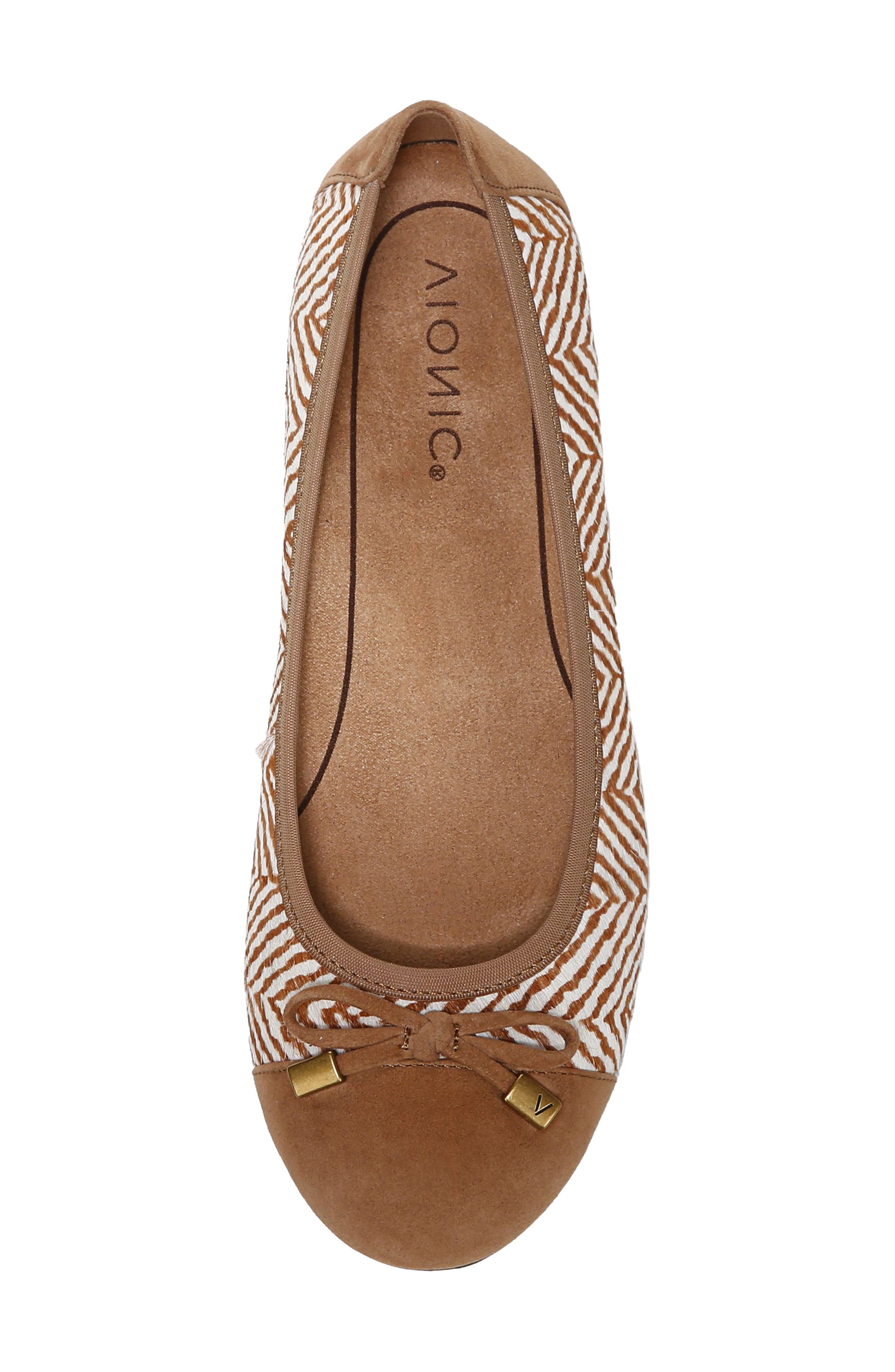 Minna Faux Calf Hair Flat, Alternate, color, TOFFEE/ CREAM