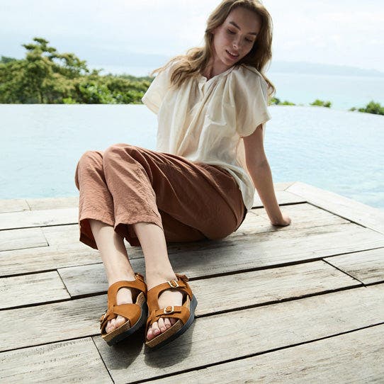 Algarve Buckle Sandal, Alternate, color, Pecan
