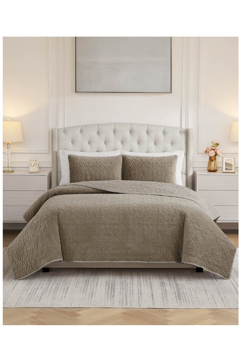 Astor Velvet Quilt Set, Alternate, color, BROWN
