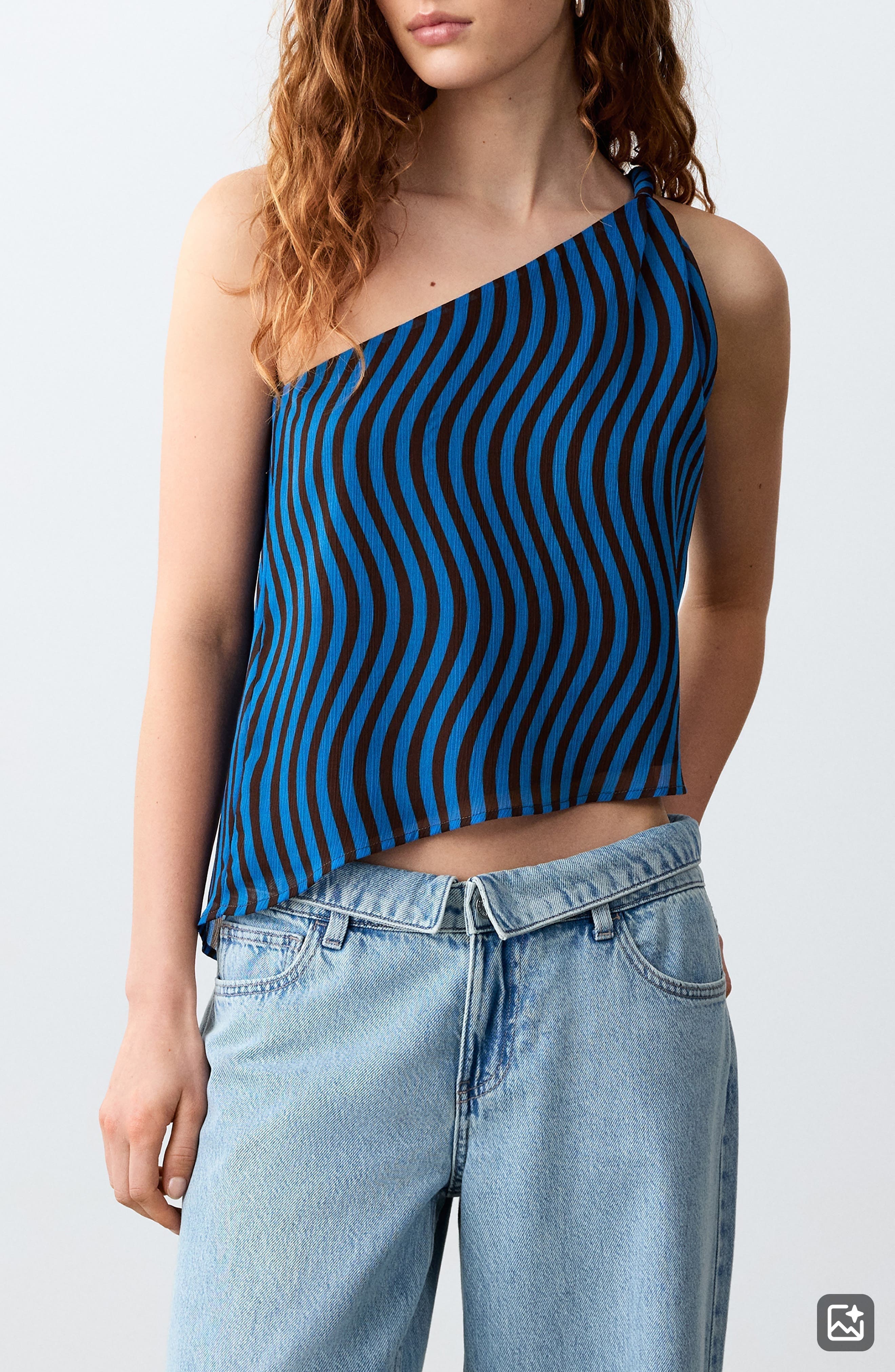 selected VIBRANT BLUE