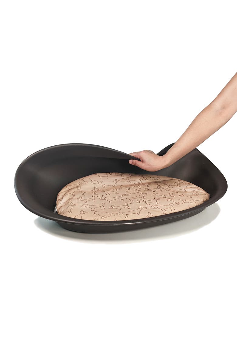 Richell Oval Pet Bed, Medium, Alternate, color, Brown