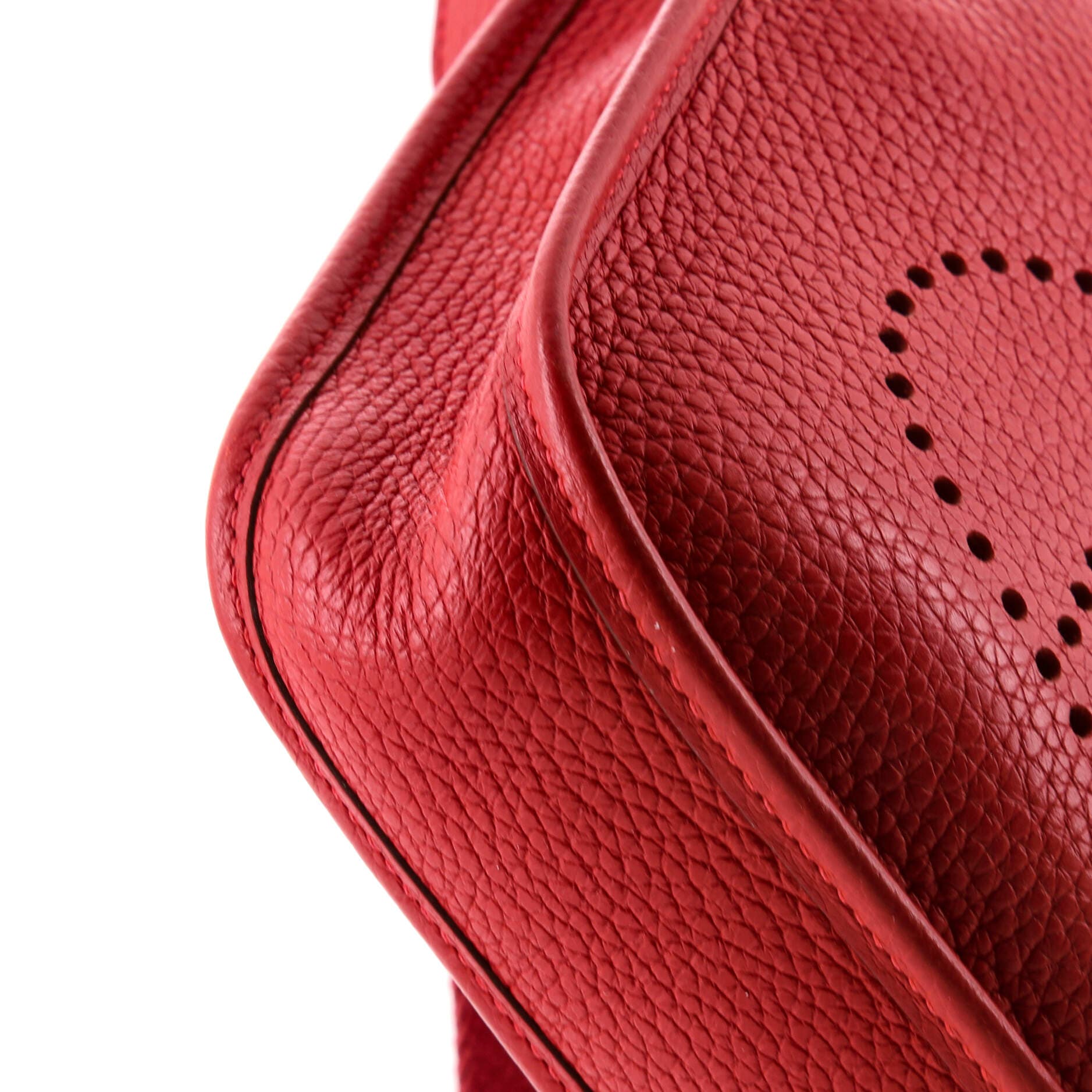 Pre-Owned Hermes Evelyne Bag Gen III Clemence TPM, Alternate, color, Rouge Vif