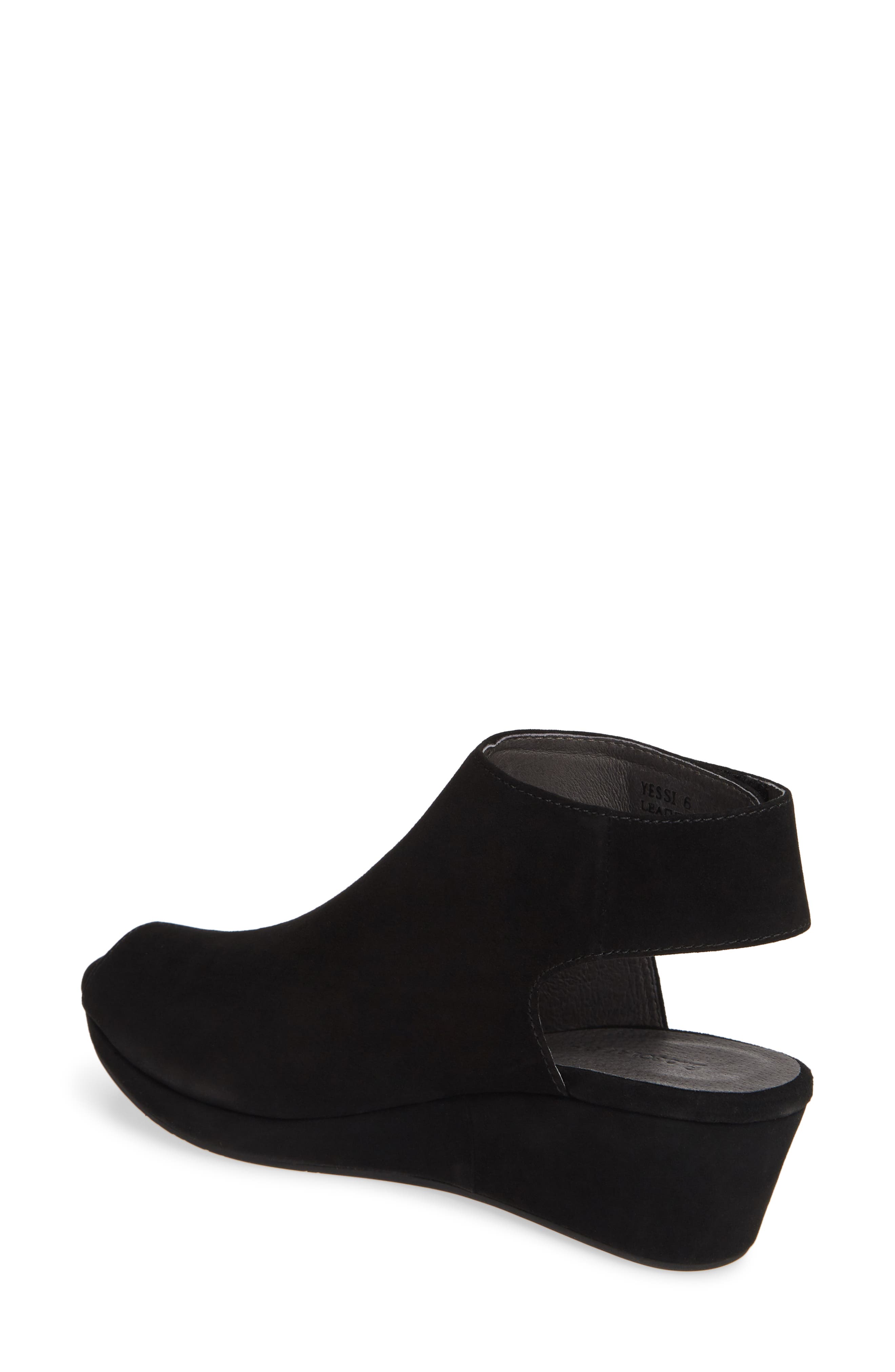 Chocolat Blu Chocolate Blu Yessi Platform Wedge Sandal, Alternate, color, 