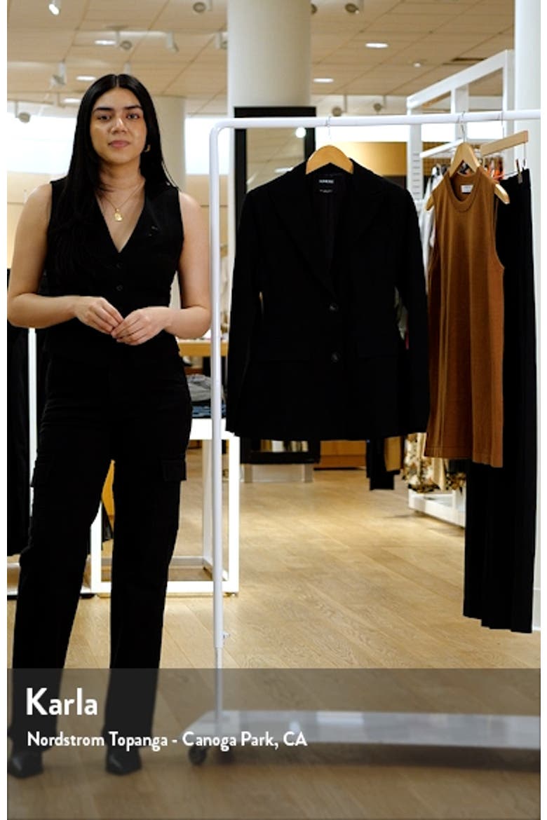 Llyod Peak Lapel Blazer video