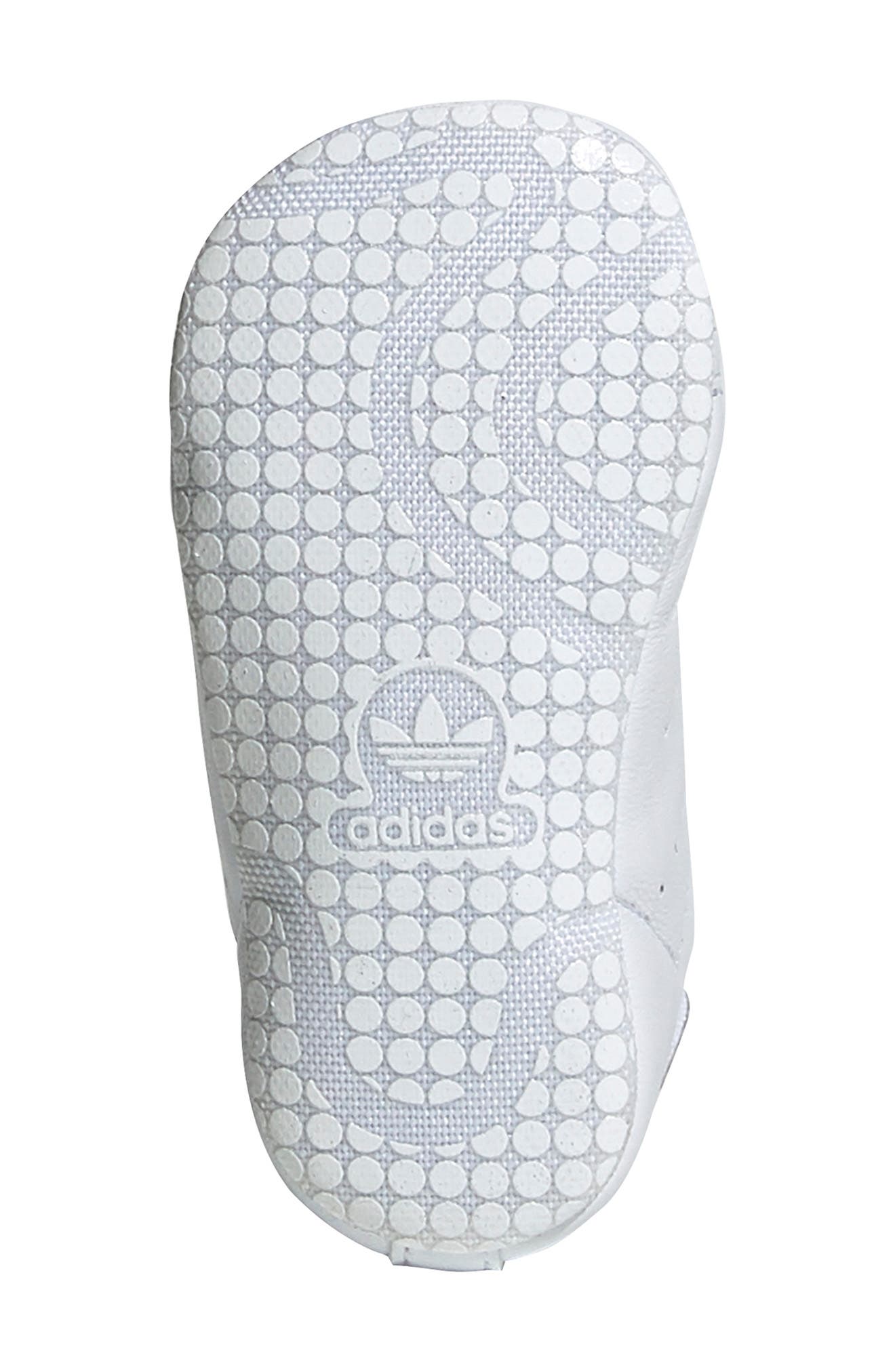 adidas Stan Smith Crib Sneaker, Alternate, color, 