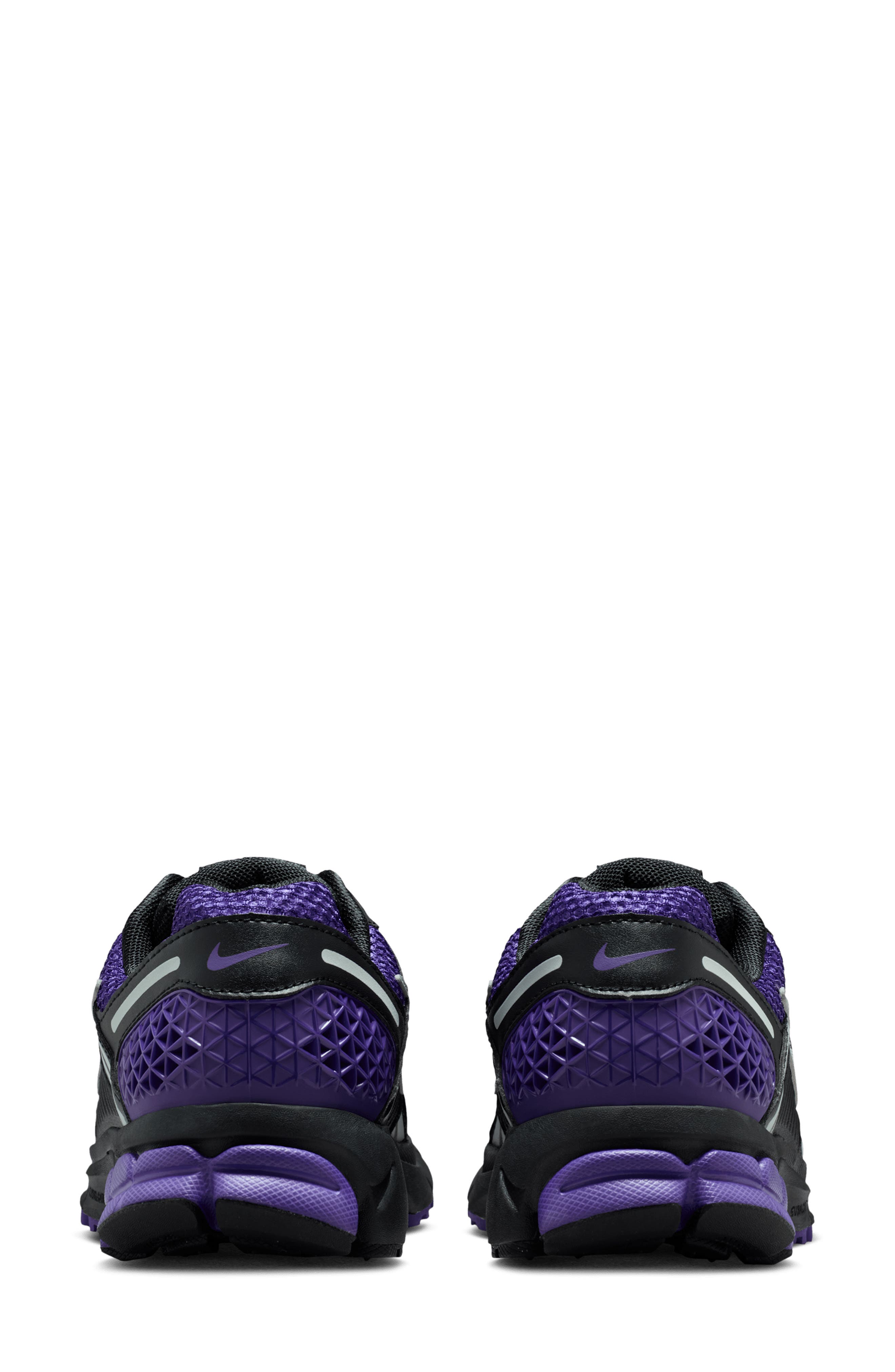 Nike Zoom Vomero 5 Sneaker, Alternate, color, 