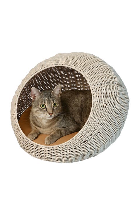 Fiora 19.5" x 18" Modern Circular Faux Wicker Pet Bed with Machine-Washable Cushion