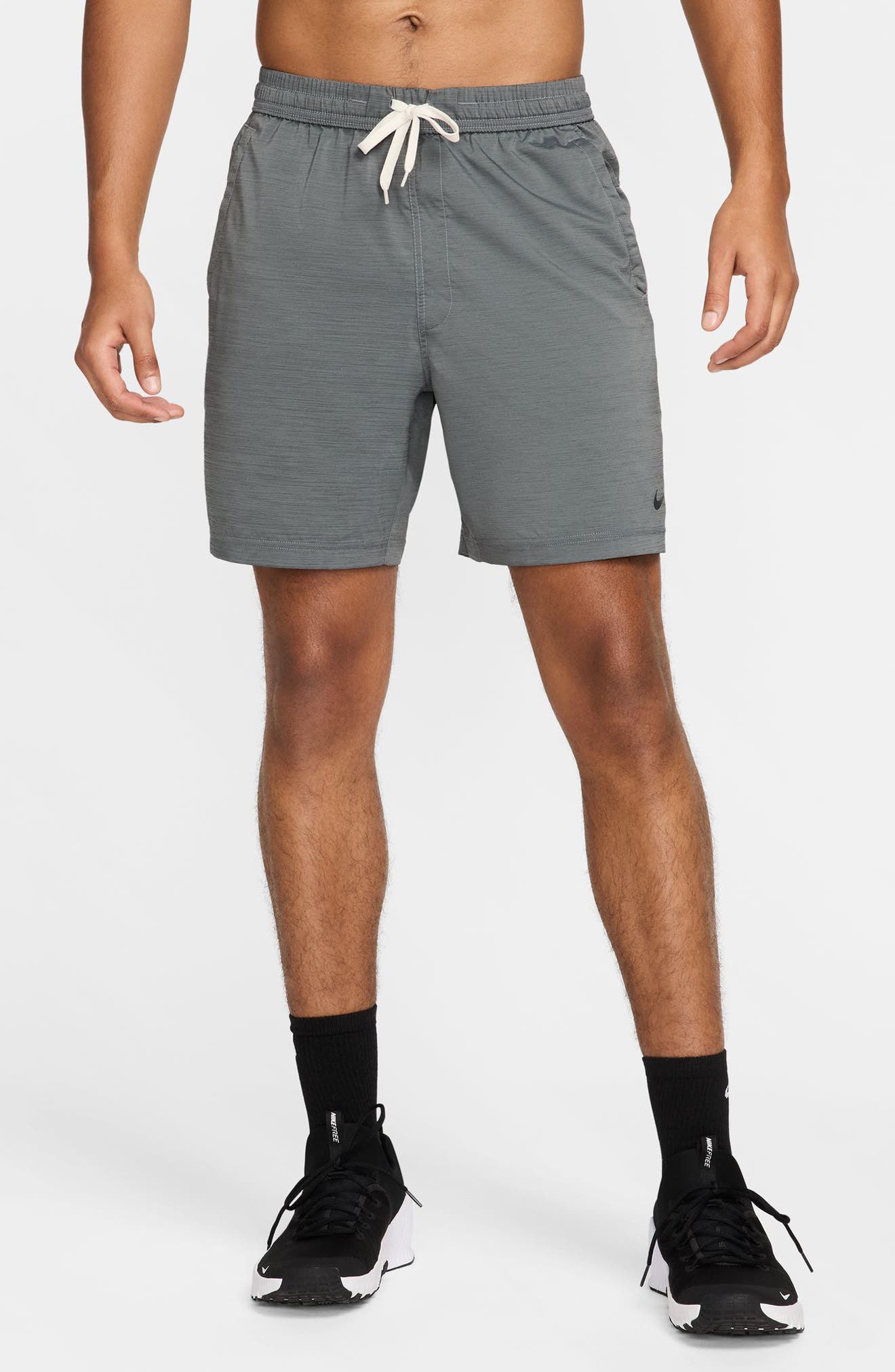Nike Dri-FIT Form 7" Unlined Versatile Shorts