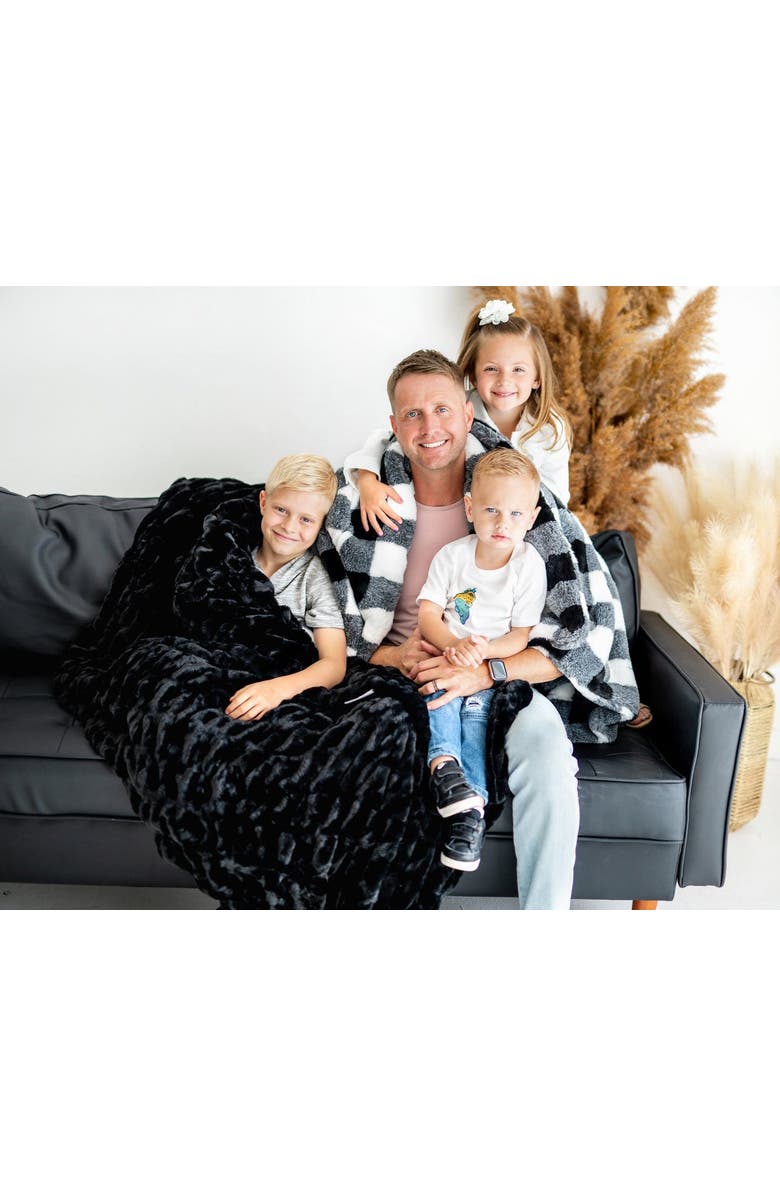 Minky Couture Hugs Black Blanket, Alternate, color, Black