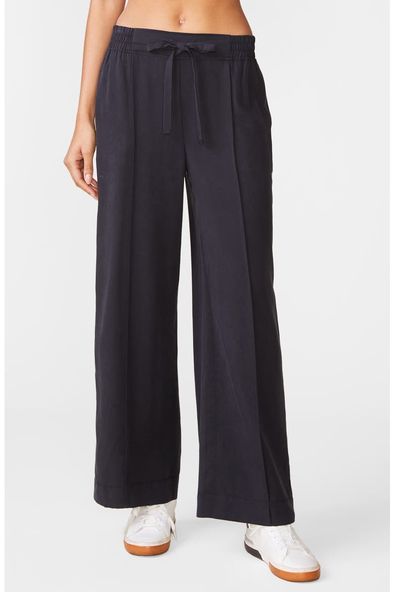 Seamed Front Wide Leg Pants, Main, color, BLACK