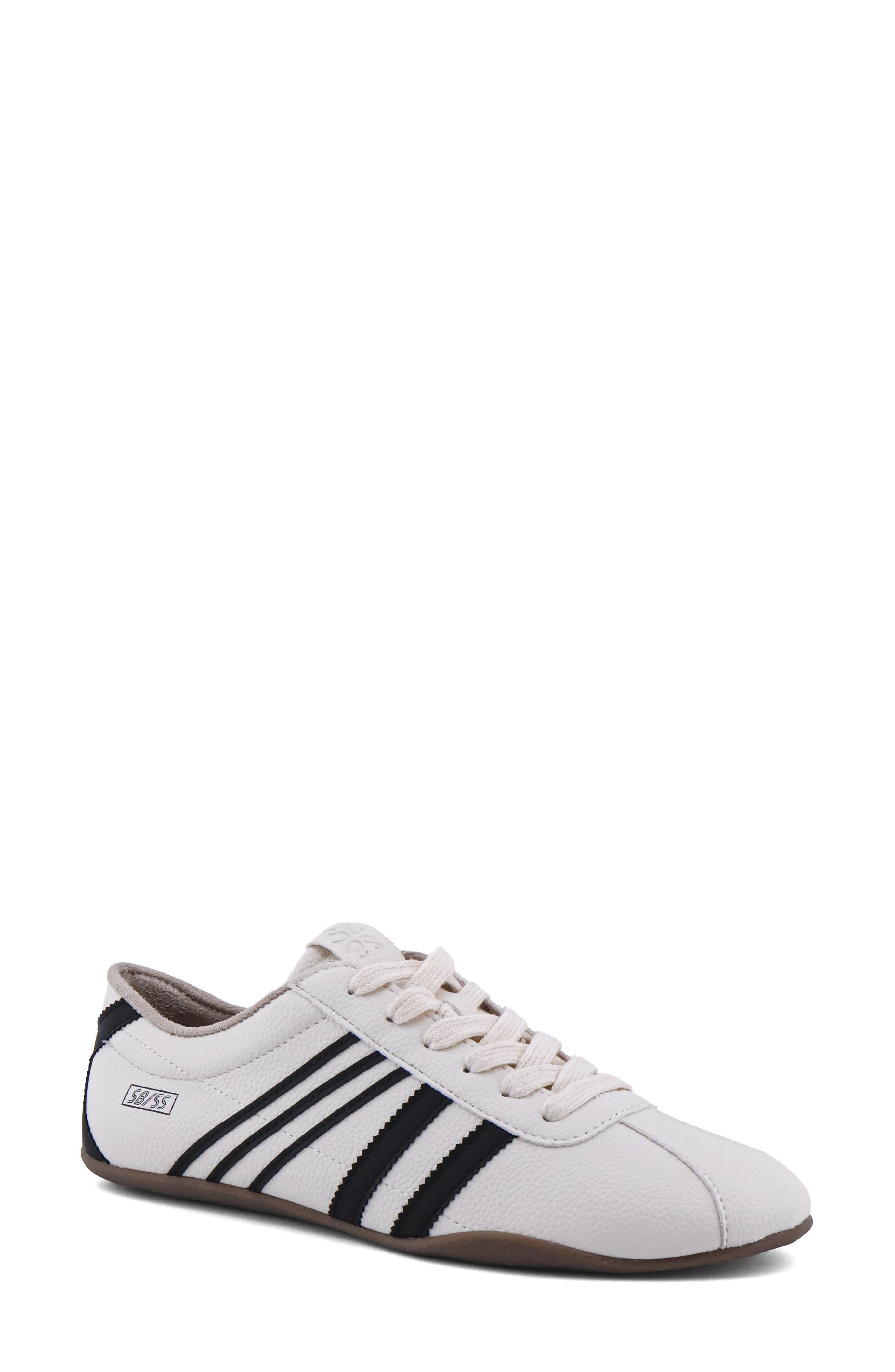 BLACK AND WHITE