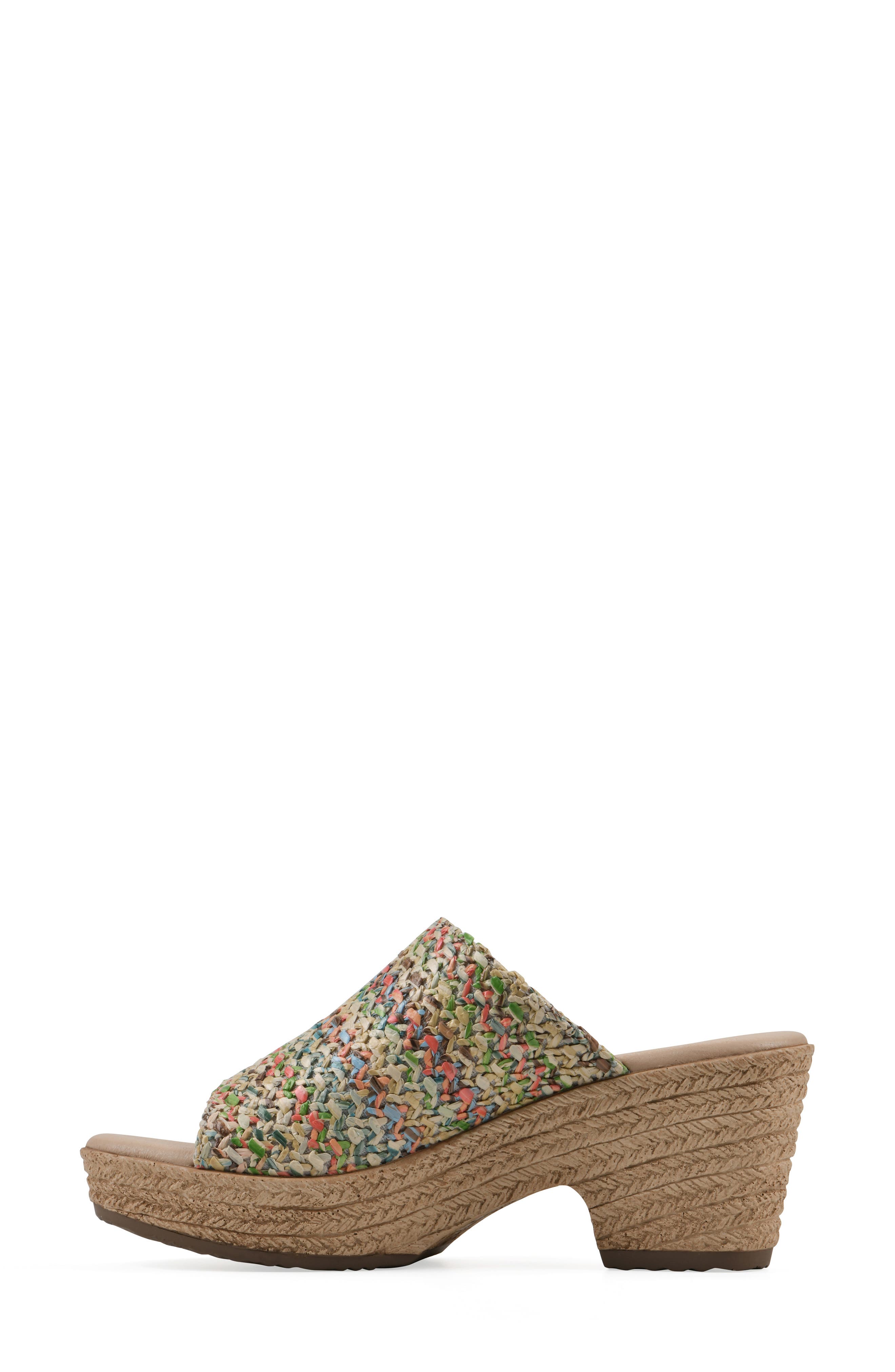 CLIFFS BY WHITE MOUNTAIN Biando Platform Slide Sandal, Alternate, color, Multi Raffia