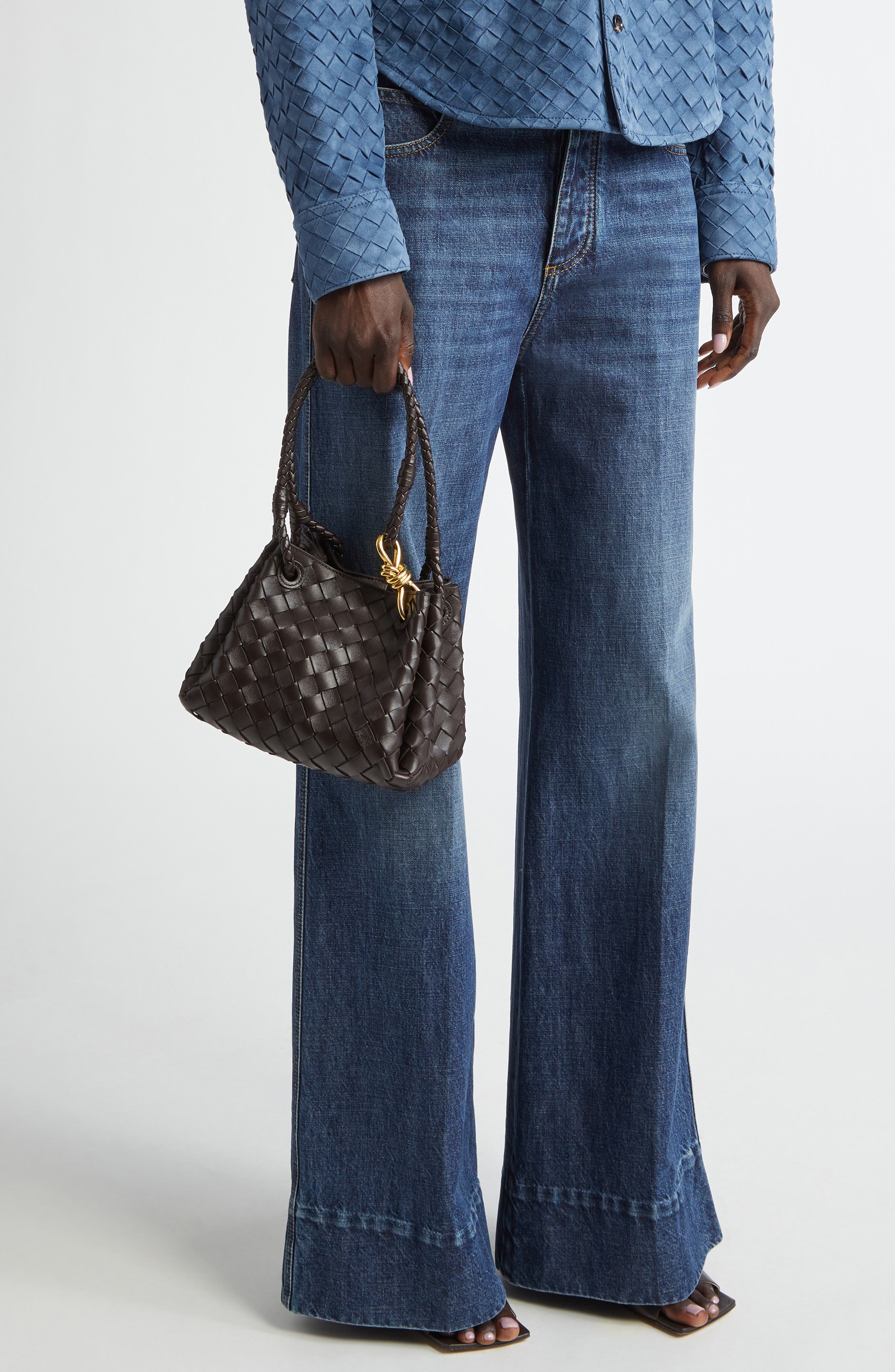 Bottega Veneta Small Andiamo Intrecciato Leather Crossbody Bag, Alternate, color, 