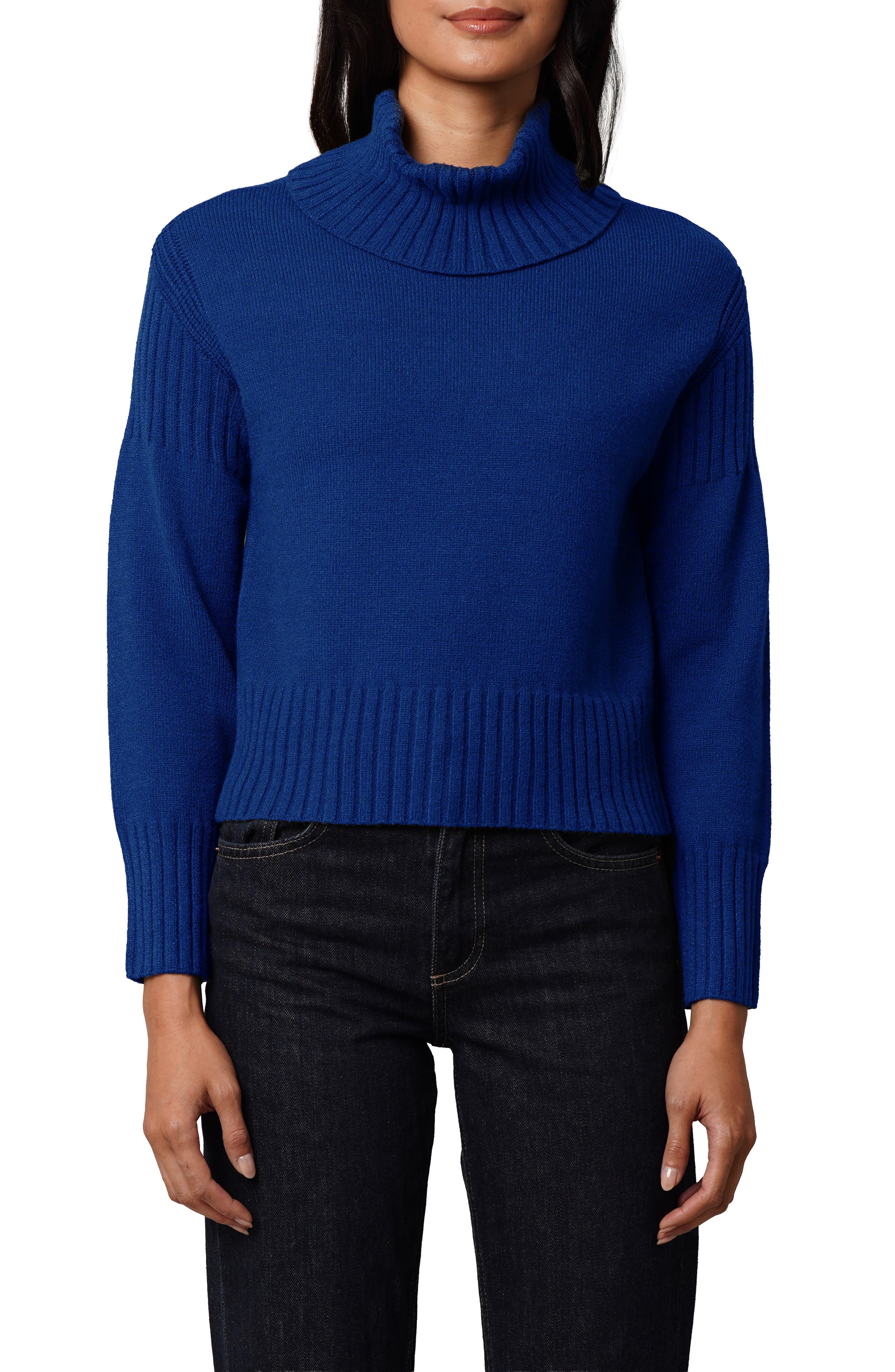 CYRUS Turtleneck Sweater