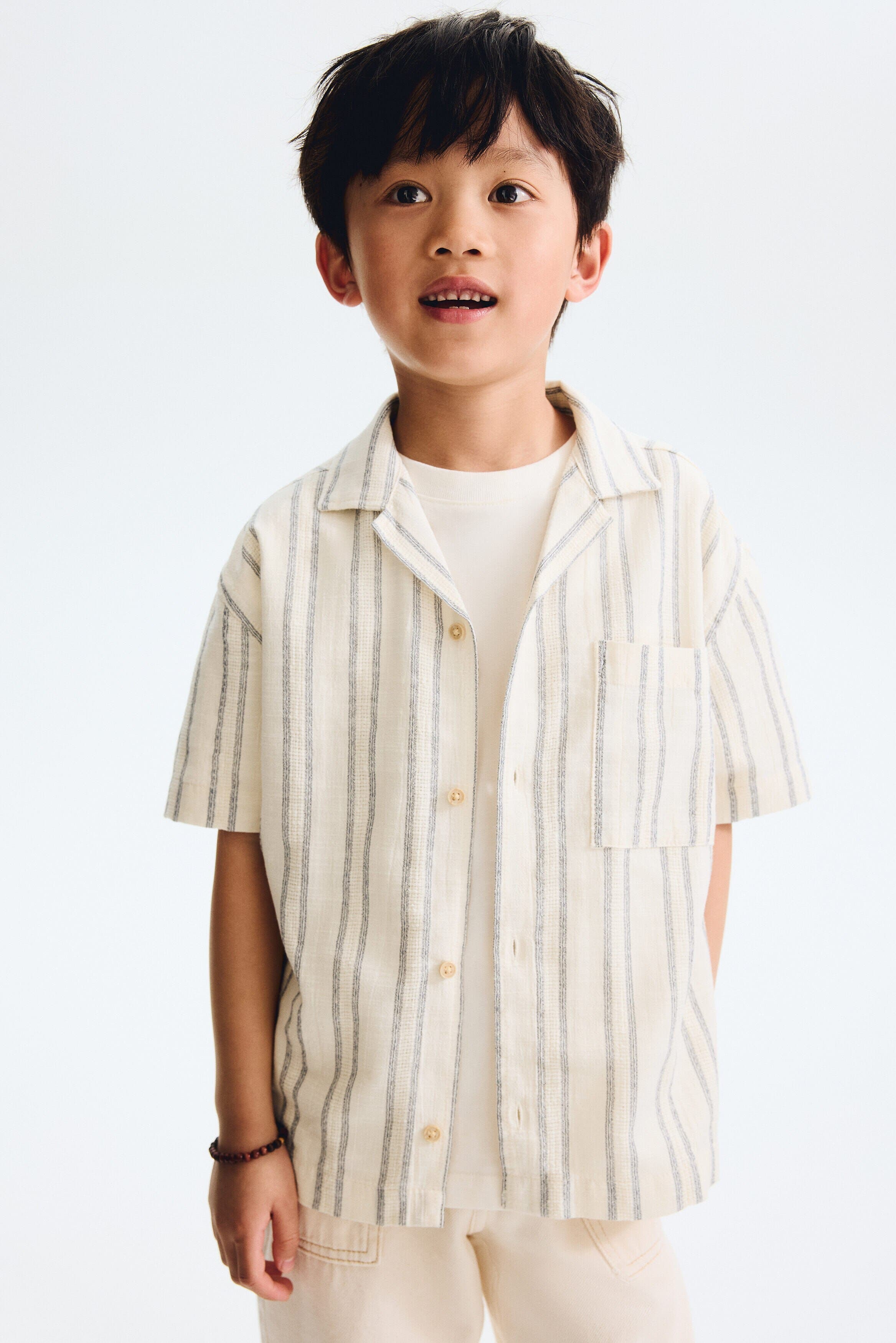 selected White/striped