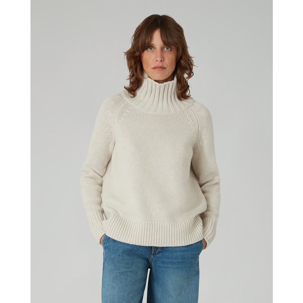 Navygrey The Authentic Funnel Sweater In Lait