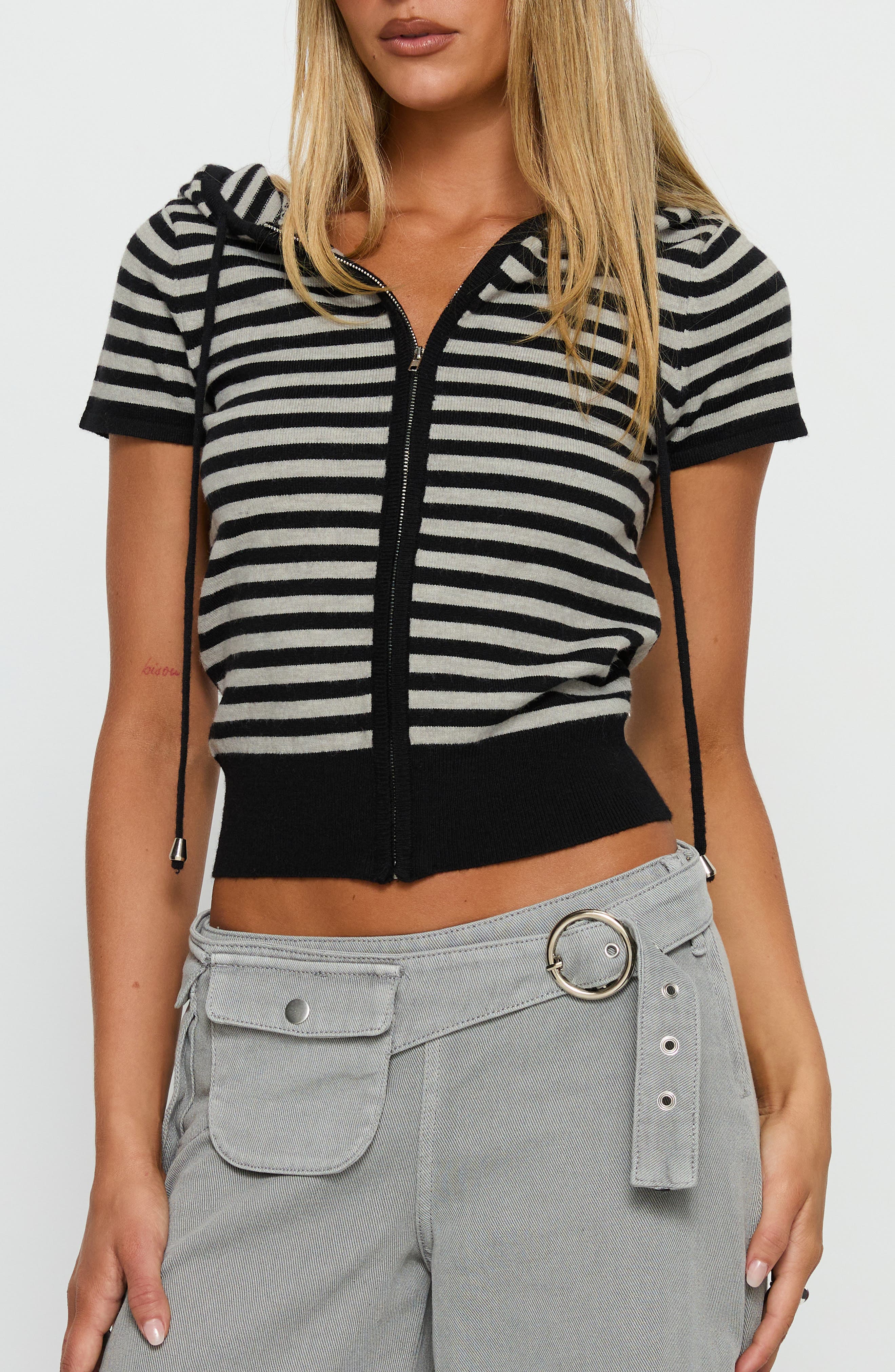 selected GREY / BLACK STRIPE