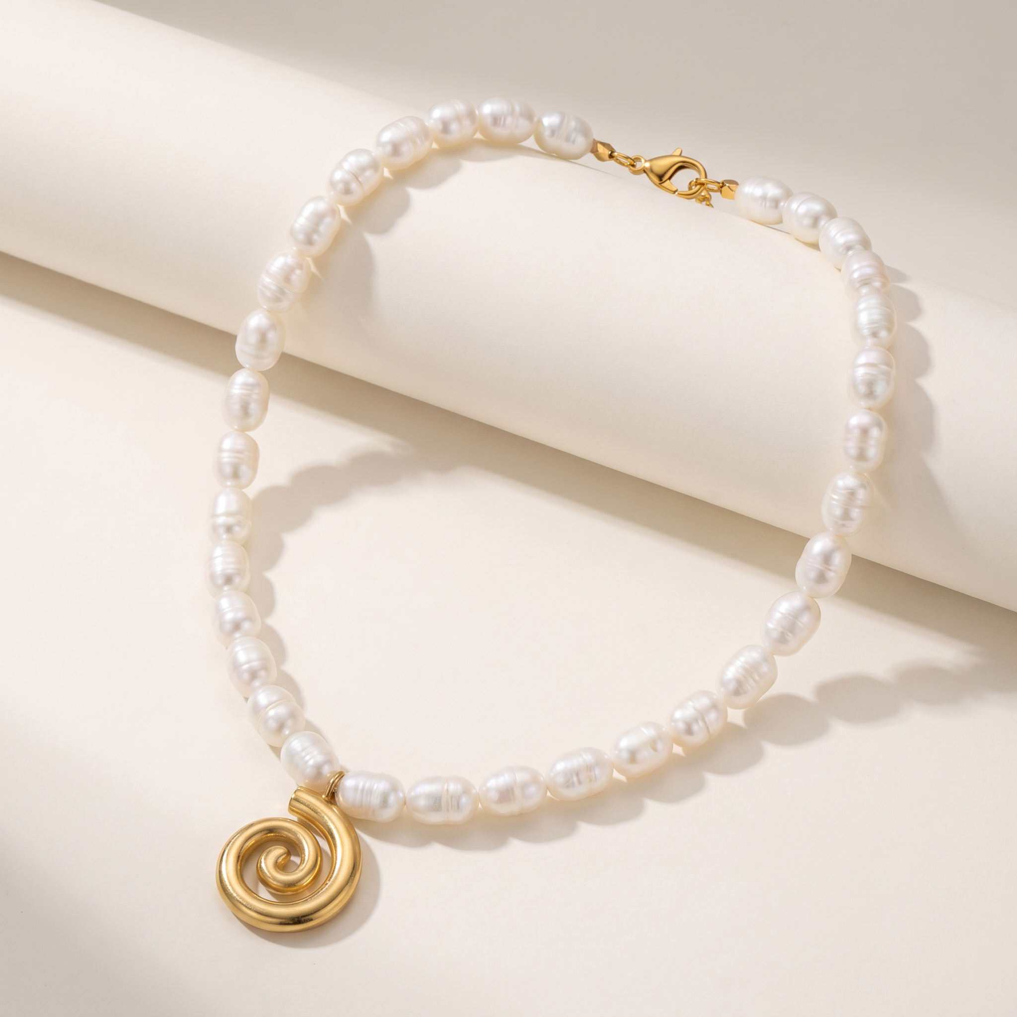 selected 18k Yellow Gold