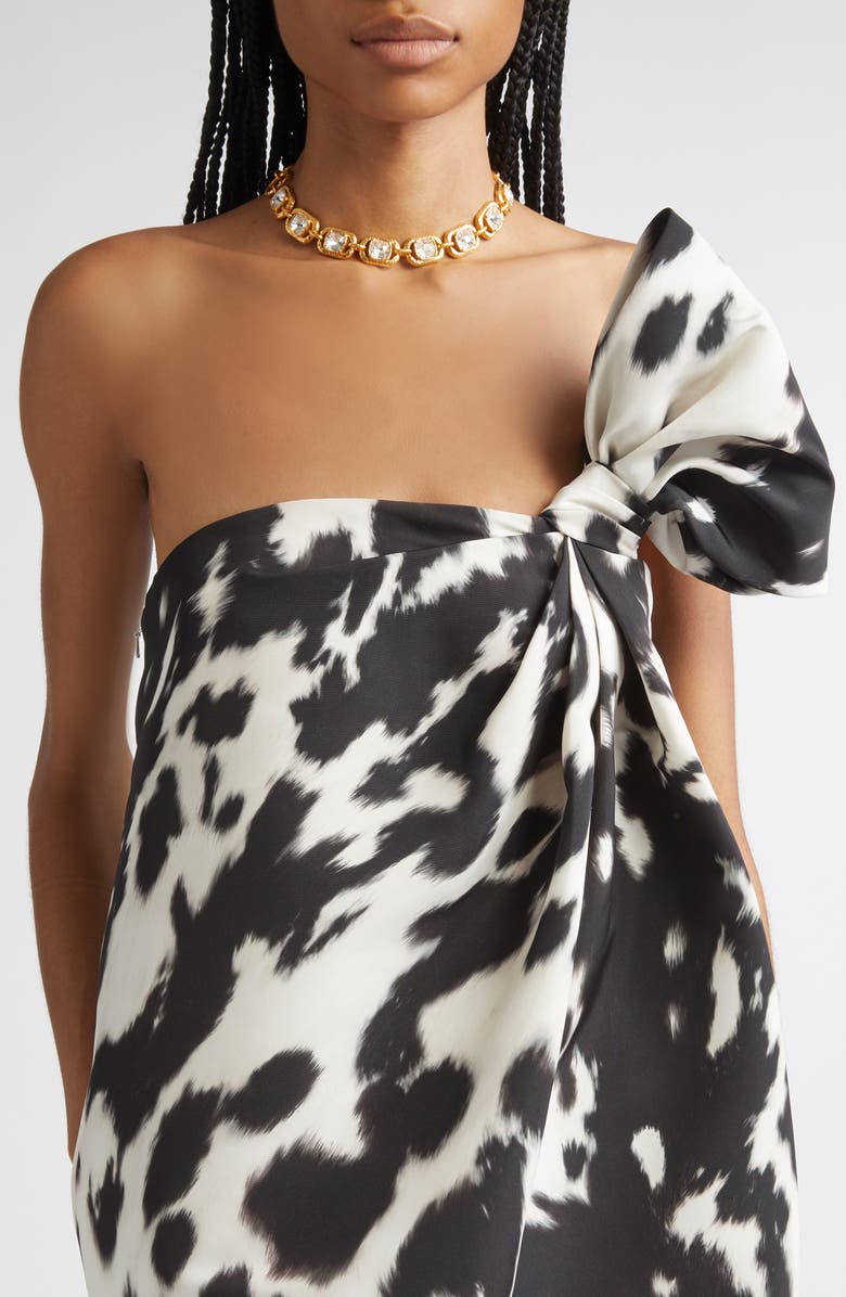 Oscar de la Renta Rectangle Crystal Pendant Necklace, Alternate, color, Ivory