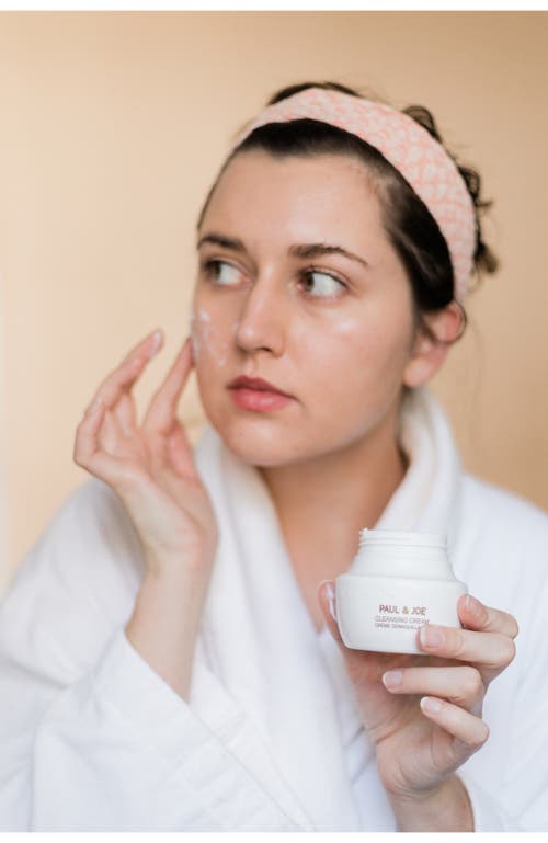 Paul & Joe Cleansing Cream In White