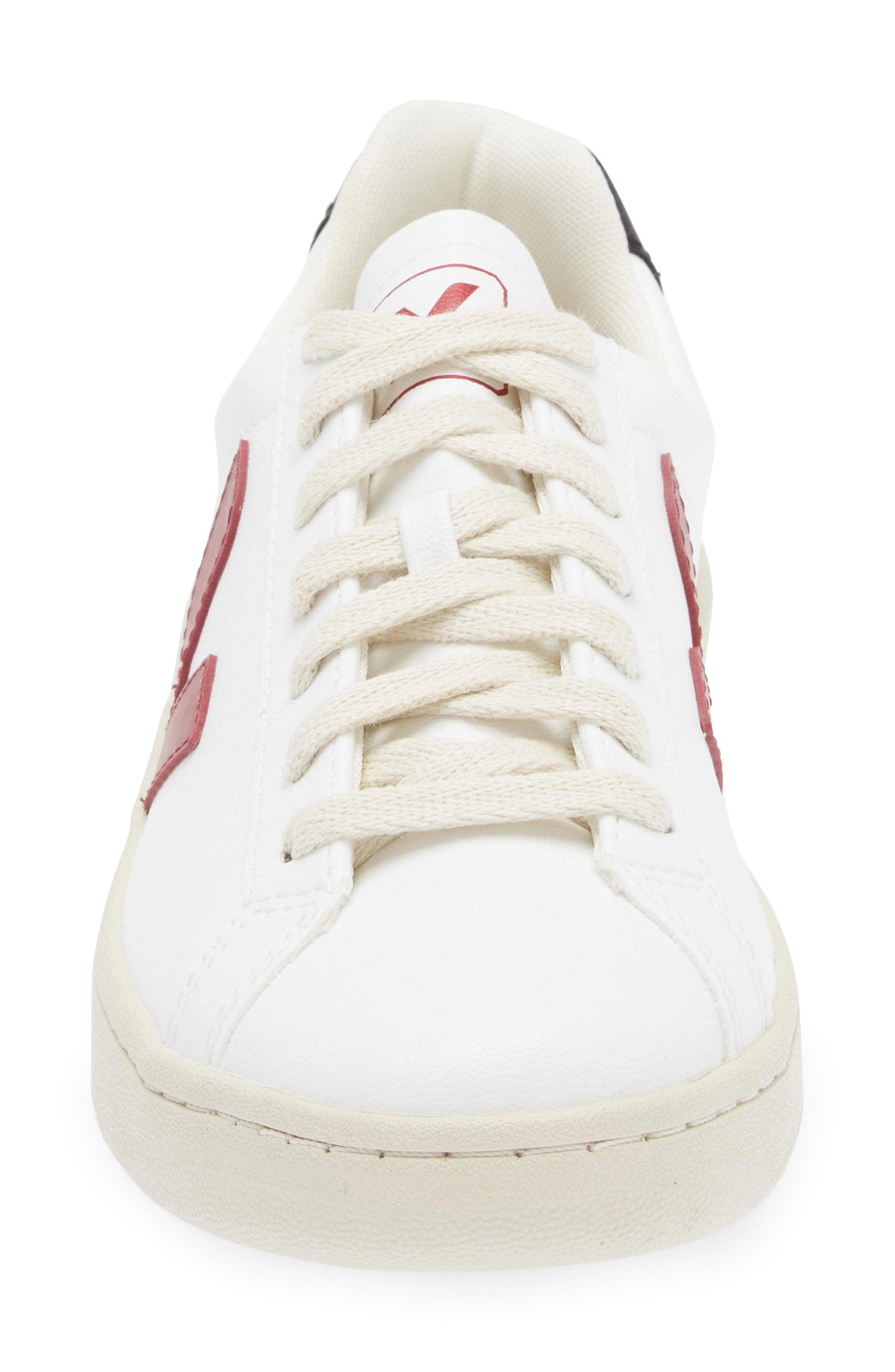 Veja Urca CWL Sneaker, Alternate, color, 
