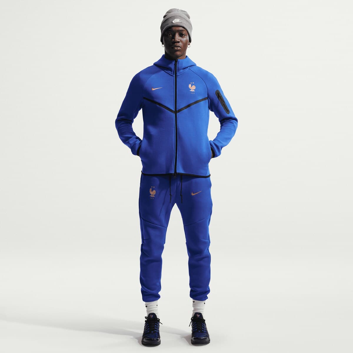 Men's Nike Blue France National Team 2026 Tech Fleece Windrunner