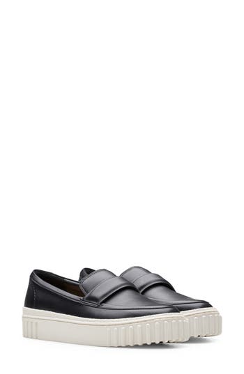 Clarks ® Mayhill Cove Loafer In Black