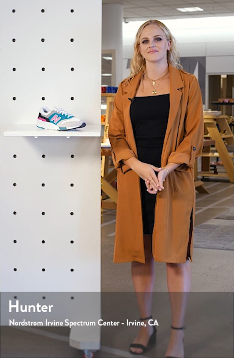 997 H Sneaker, sales video thumbnail