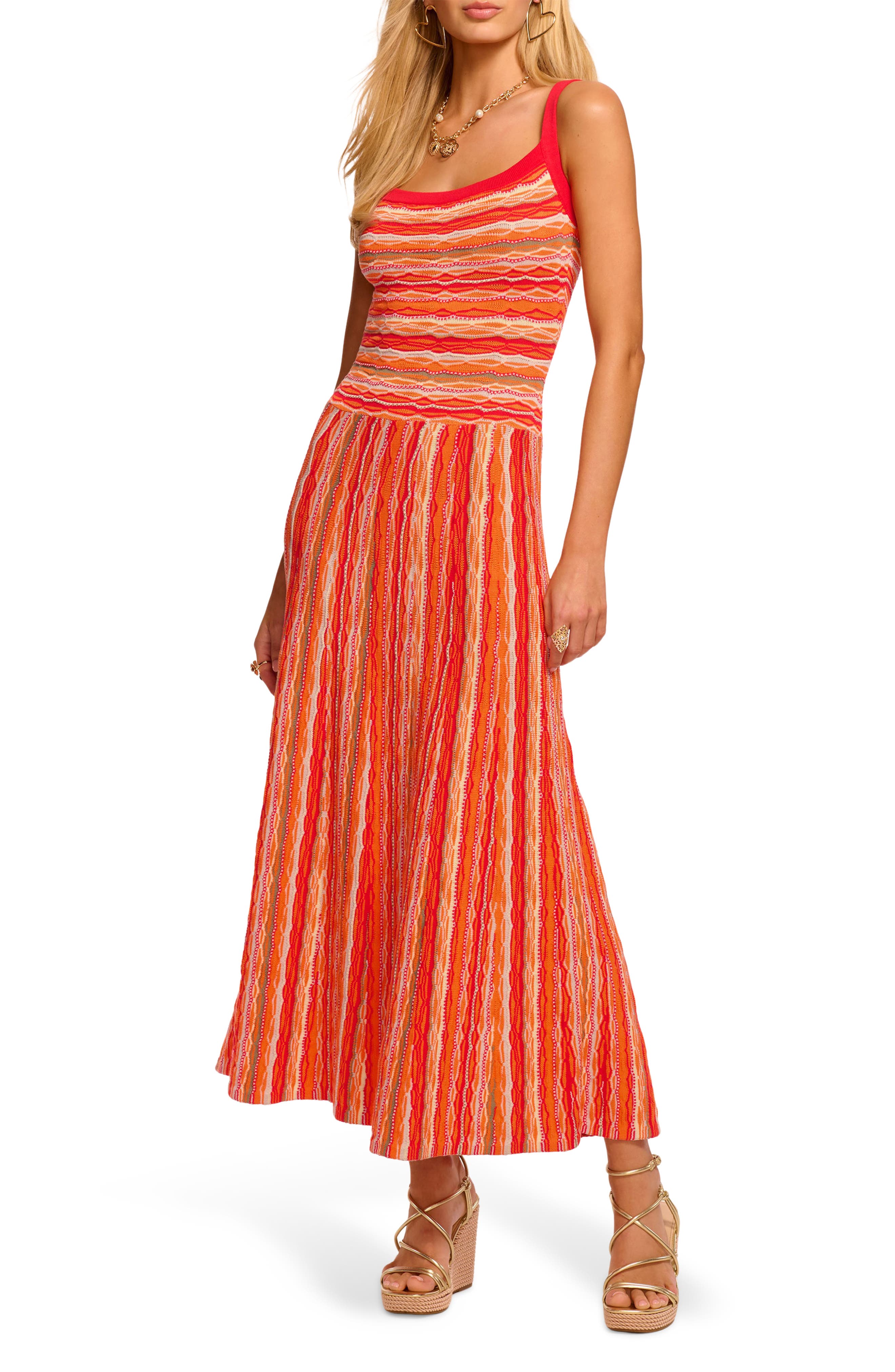 long sleeveless dress in lam pleated knit Long sleeveless dress in lam pleated knit