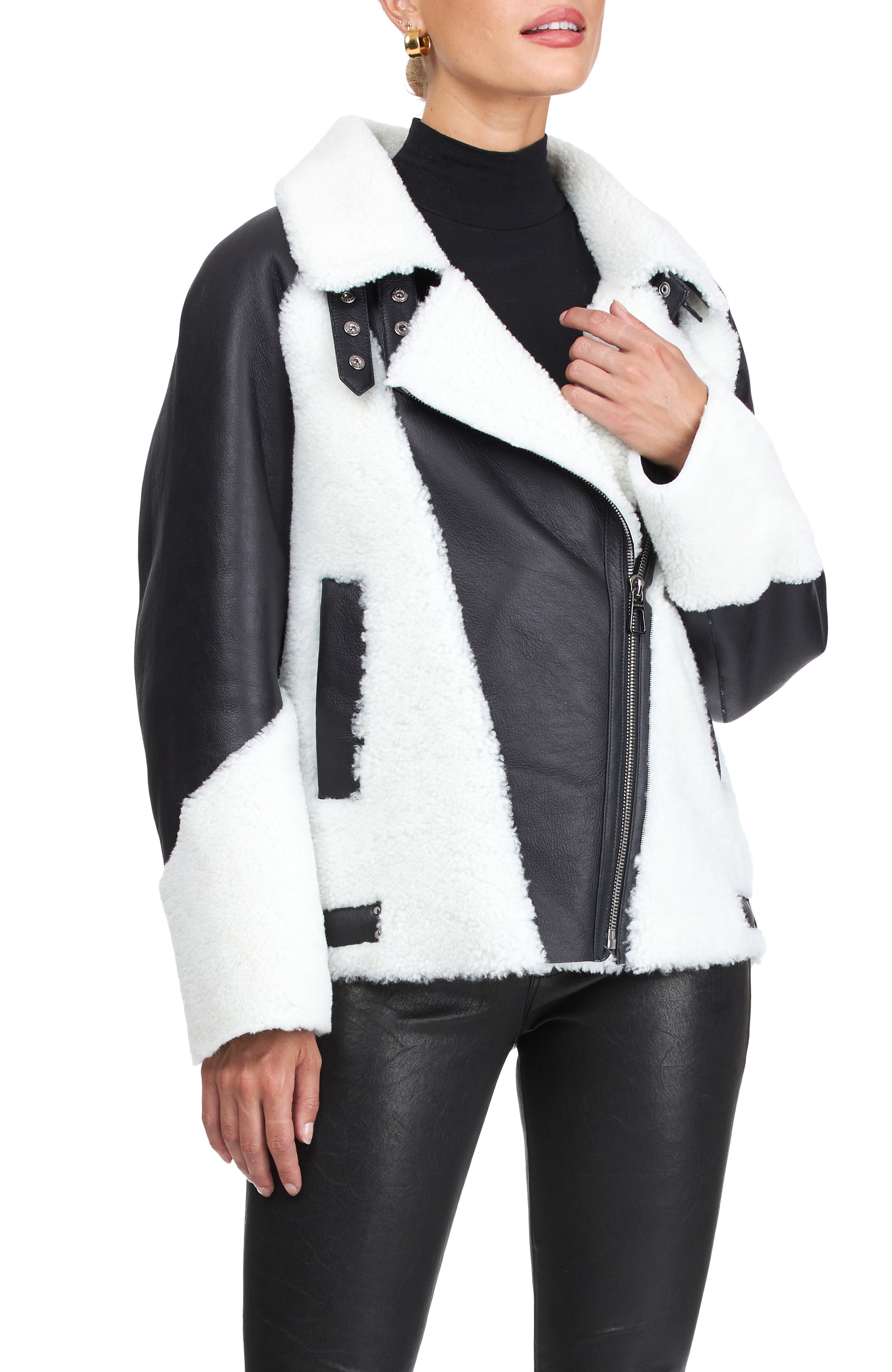 selected BLACK/WHITE