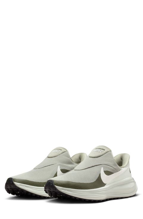 Revolution 8 EasyOn/Off Road Running Shoe (Men)