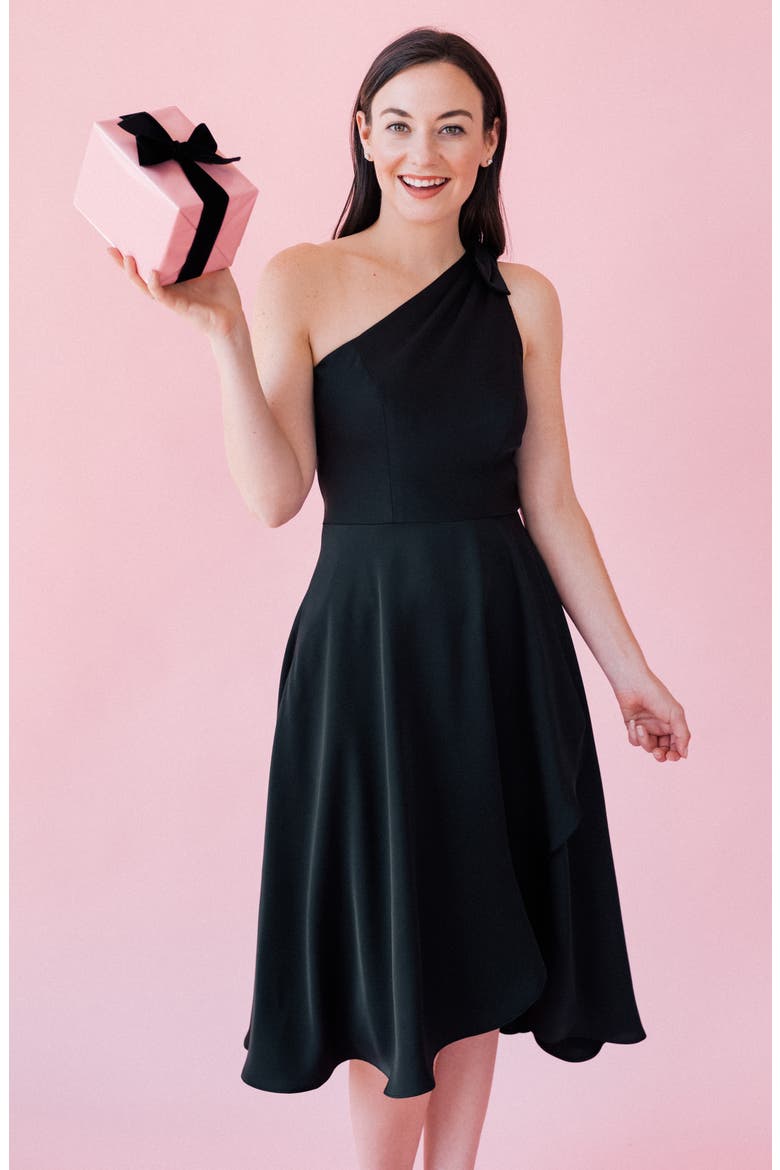 Octavia Summer Crepe One-Shoulder Dress, Alternate, color, BLACK