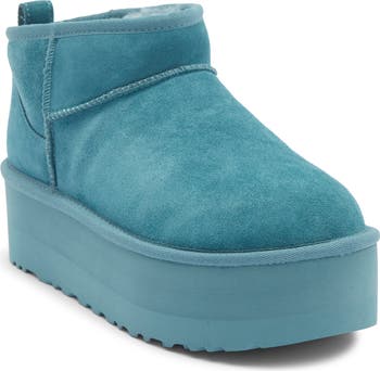 Classic Ultra Mini Platform Boot