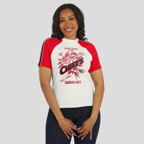 Wear By Erin Andrews White Kansas City Chiefs Sleeve Stripe Distressed Raglan T-shirt In White