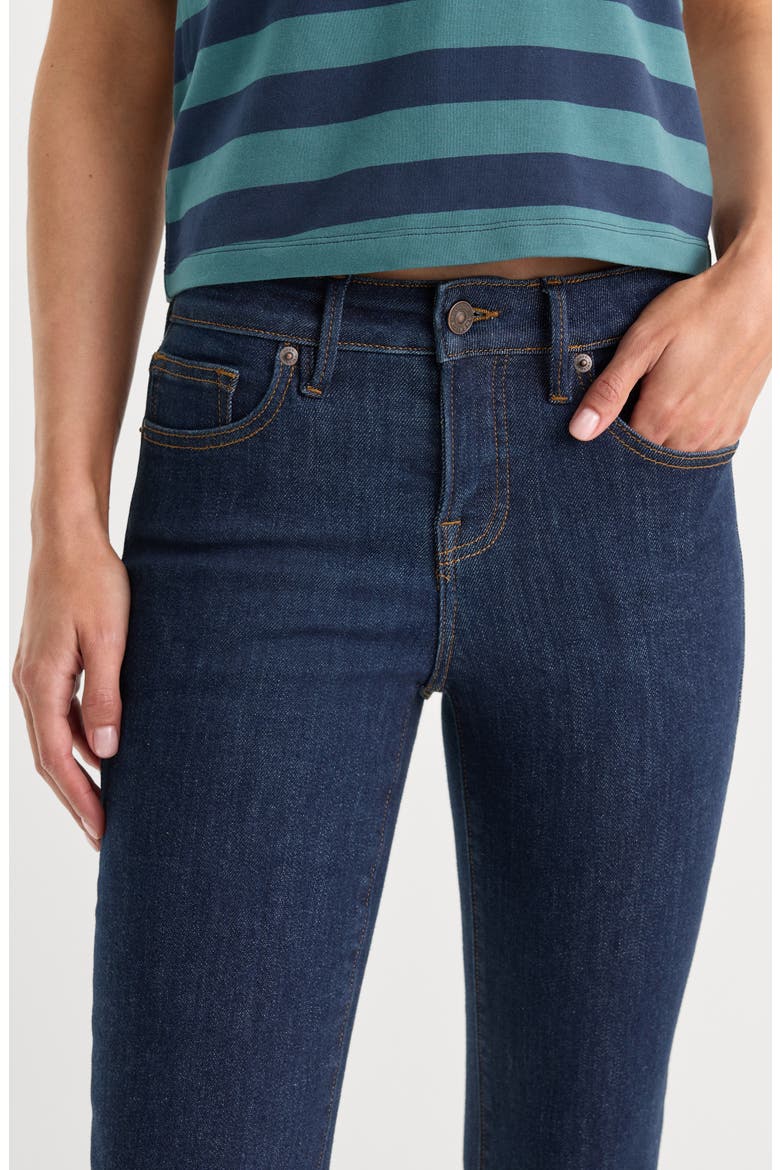 Good Low Rise Bootcut Jeans, Alternate, color, INDIGO1231