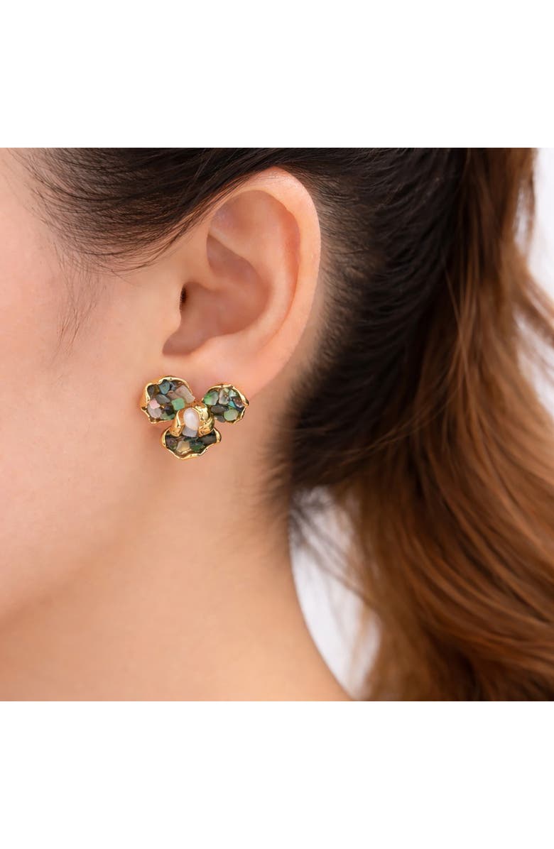 EYE CANDY LOS ANGELES Mabel Flower Stud Earrings, Alternate, color, Green