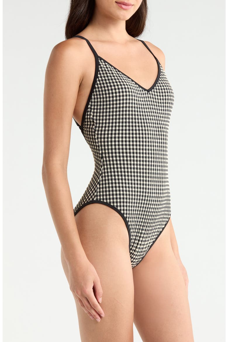 High Cut One-Piece Swimsuit, Alternate, color, BLACK/ CREAM