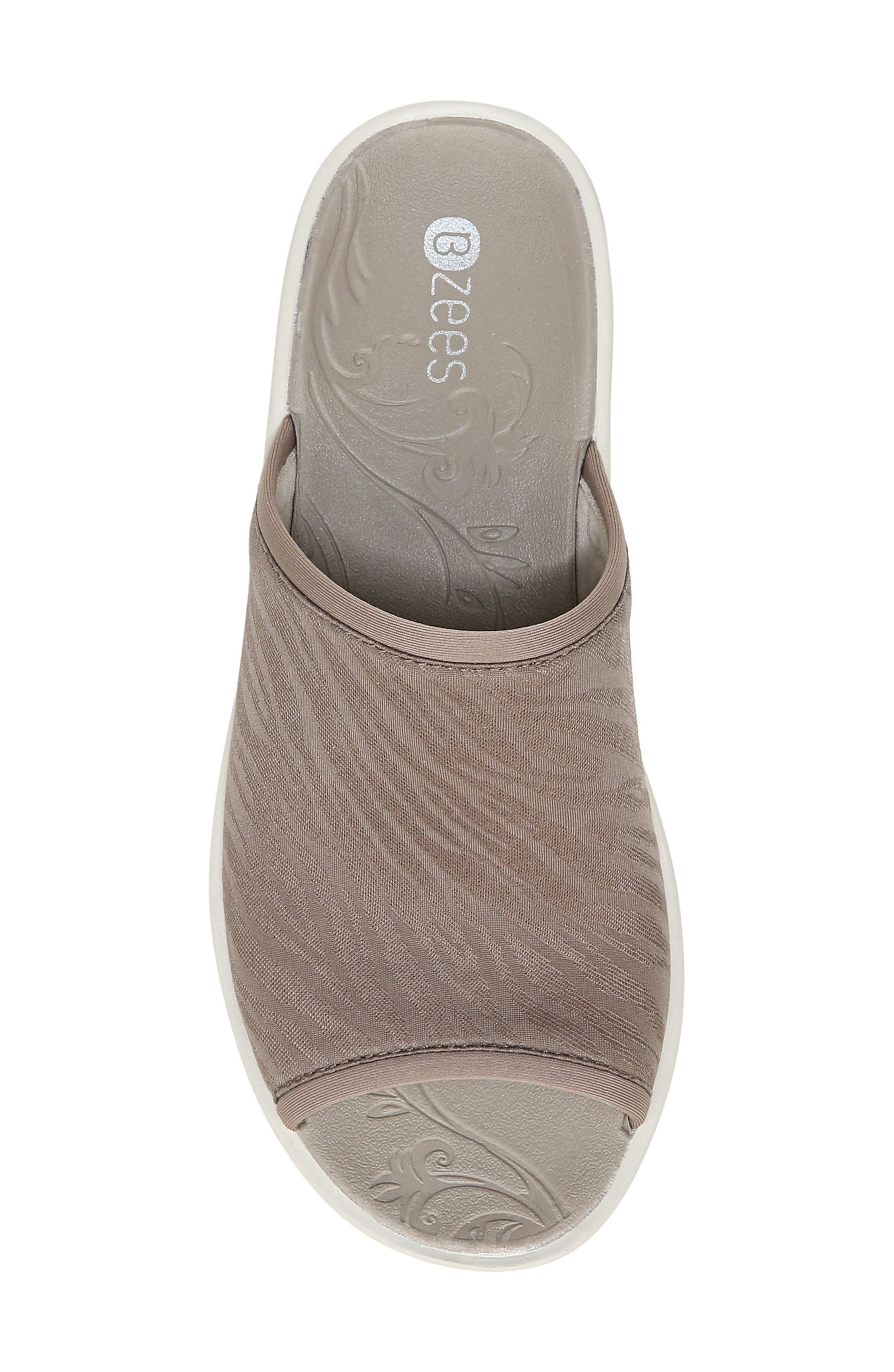 BZees Deluxe Sandal, Alternate, color, Taupe