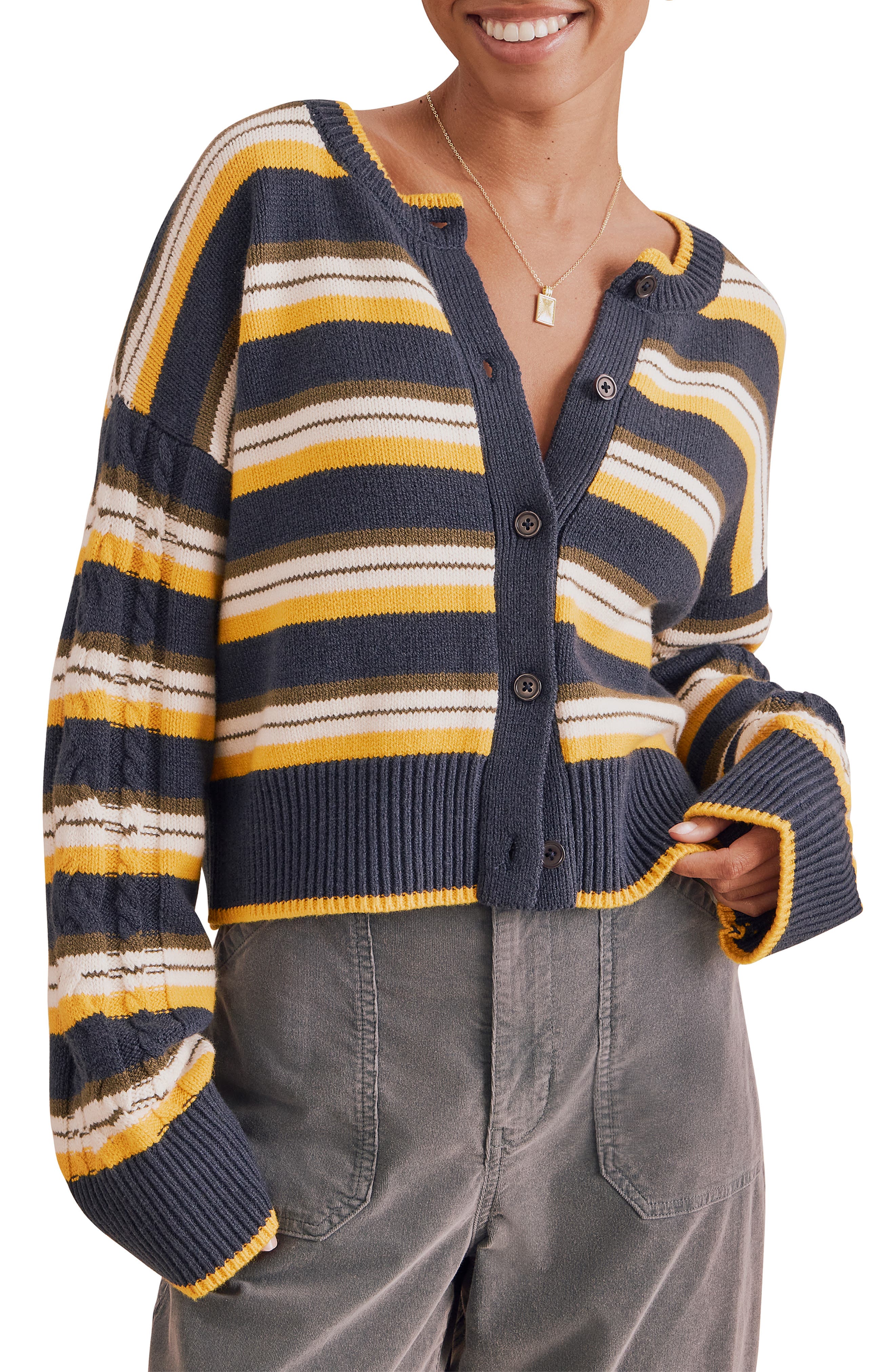 selected NVY/SNFLWR/WT H