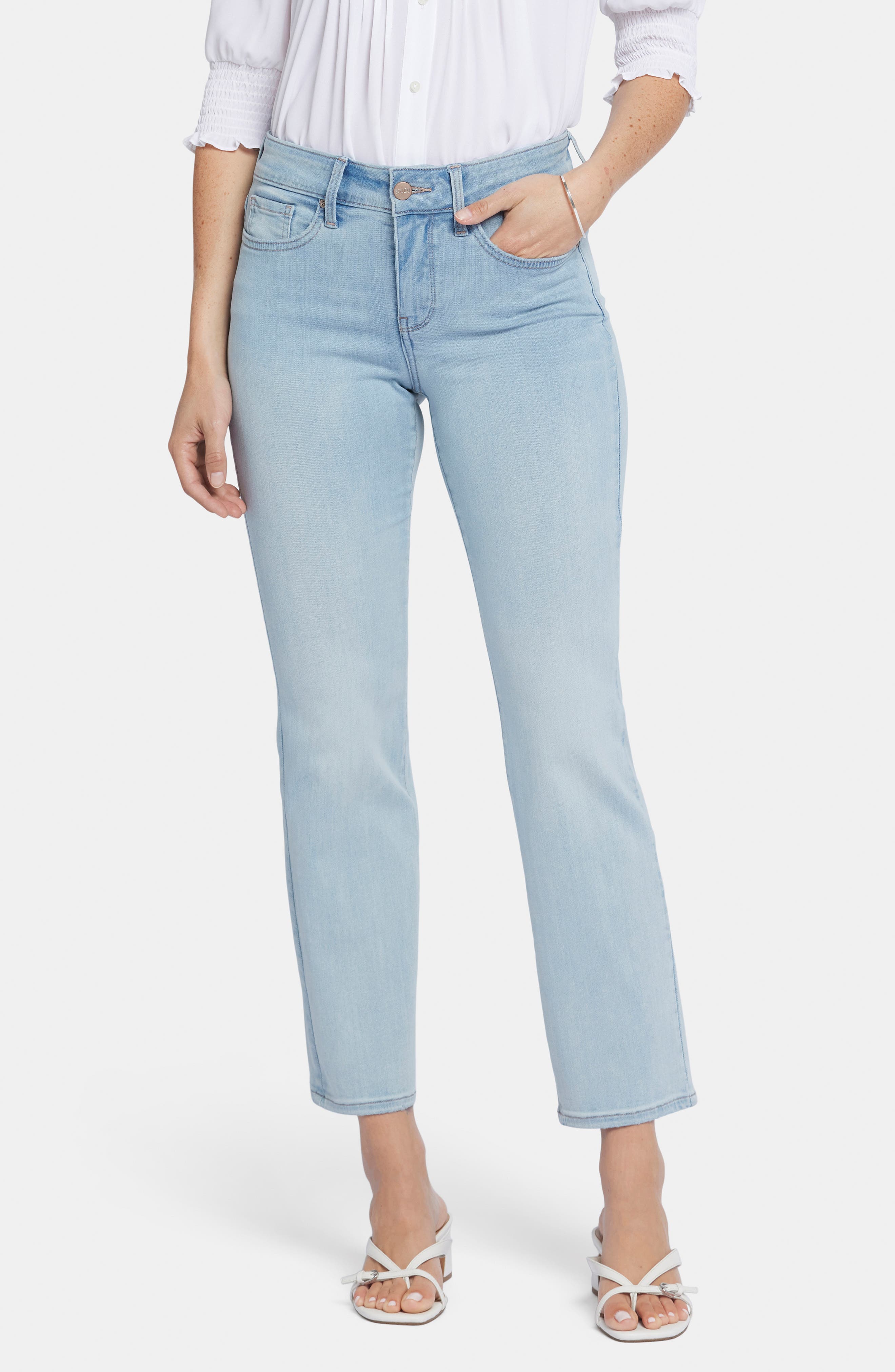 Marilyn Straight Ankle Jeans