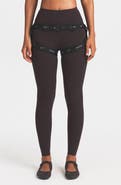 NikeSKIMS Studio Stretch 26-Inch Leggings
