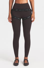 NikeSKIMS Studio Stretch 26-Inch Leggings