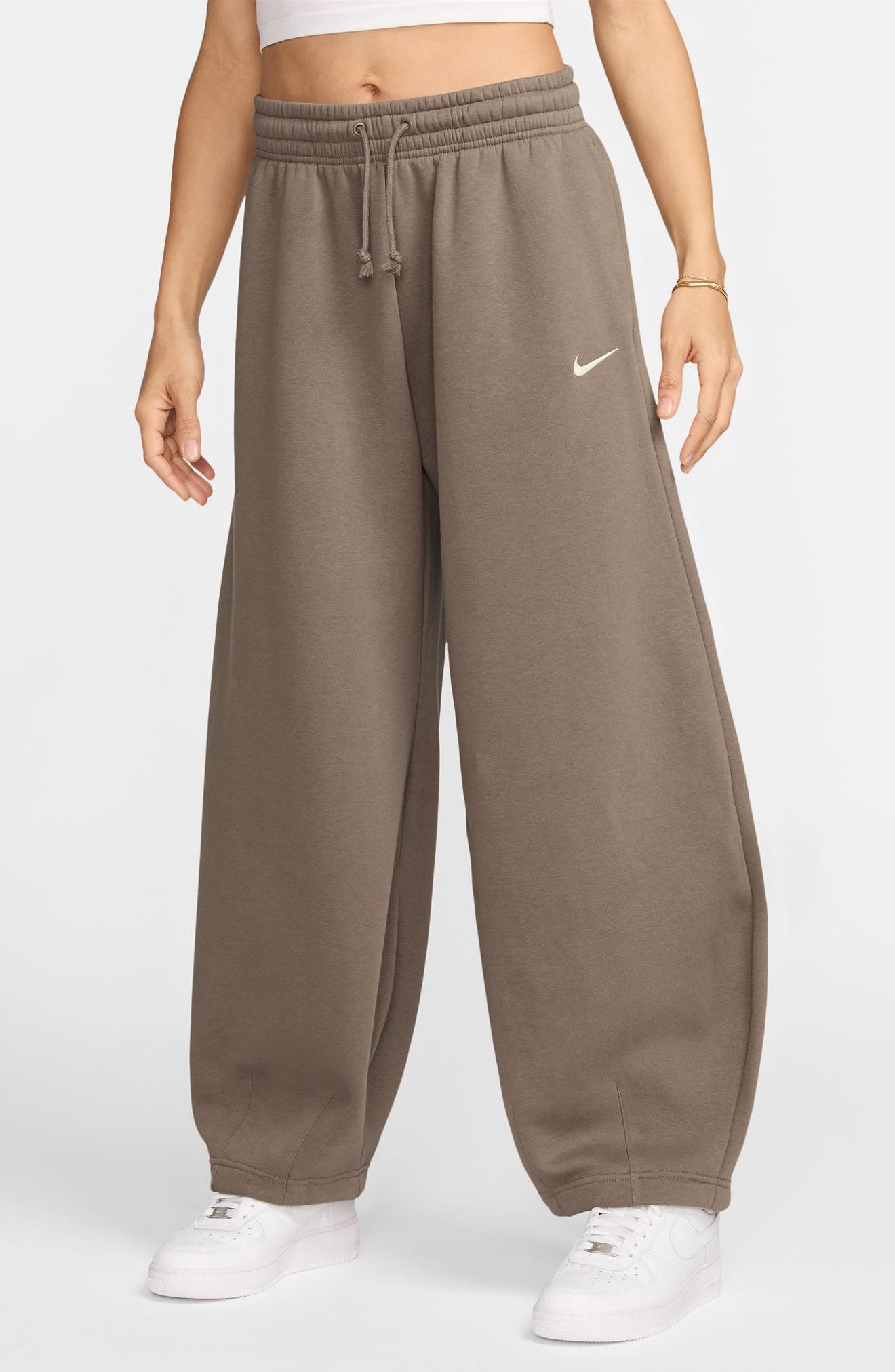 baggy nike pants women