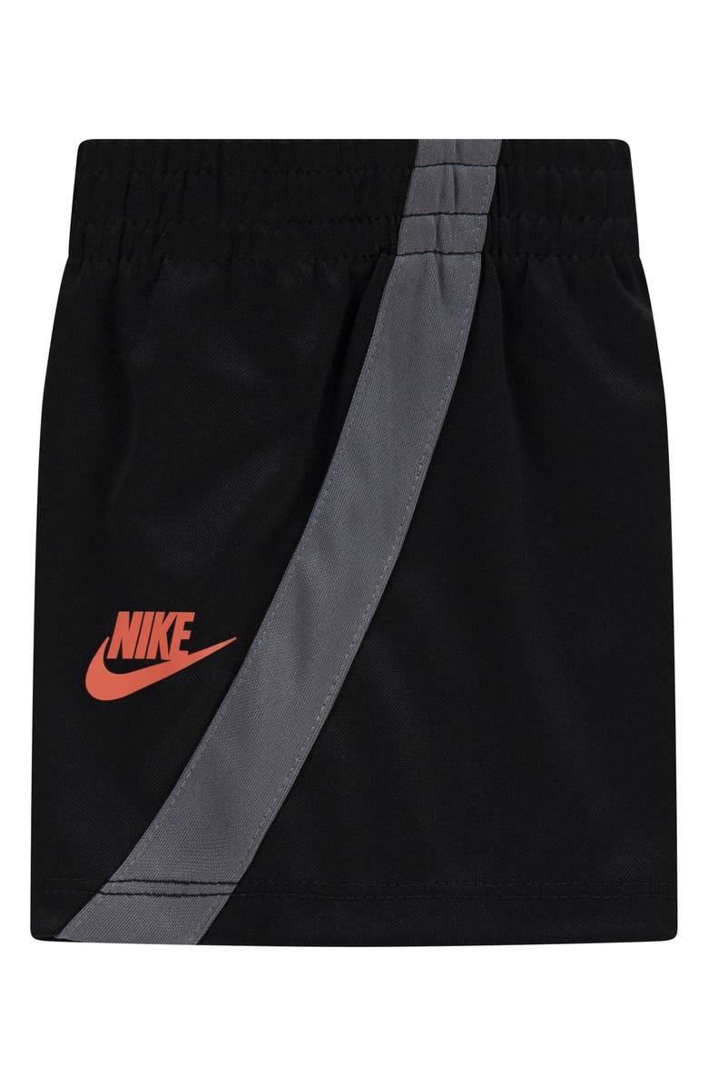 Nike On The Move T-Shirt & Shorts Set, Alternate, color, 