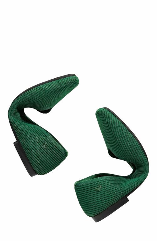 Vivaia Square-toe V-cut Flats