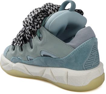 Nila Sneaker