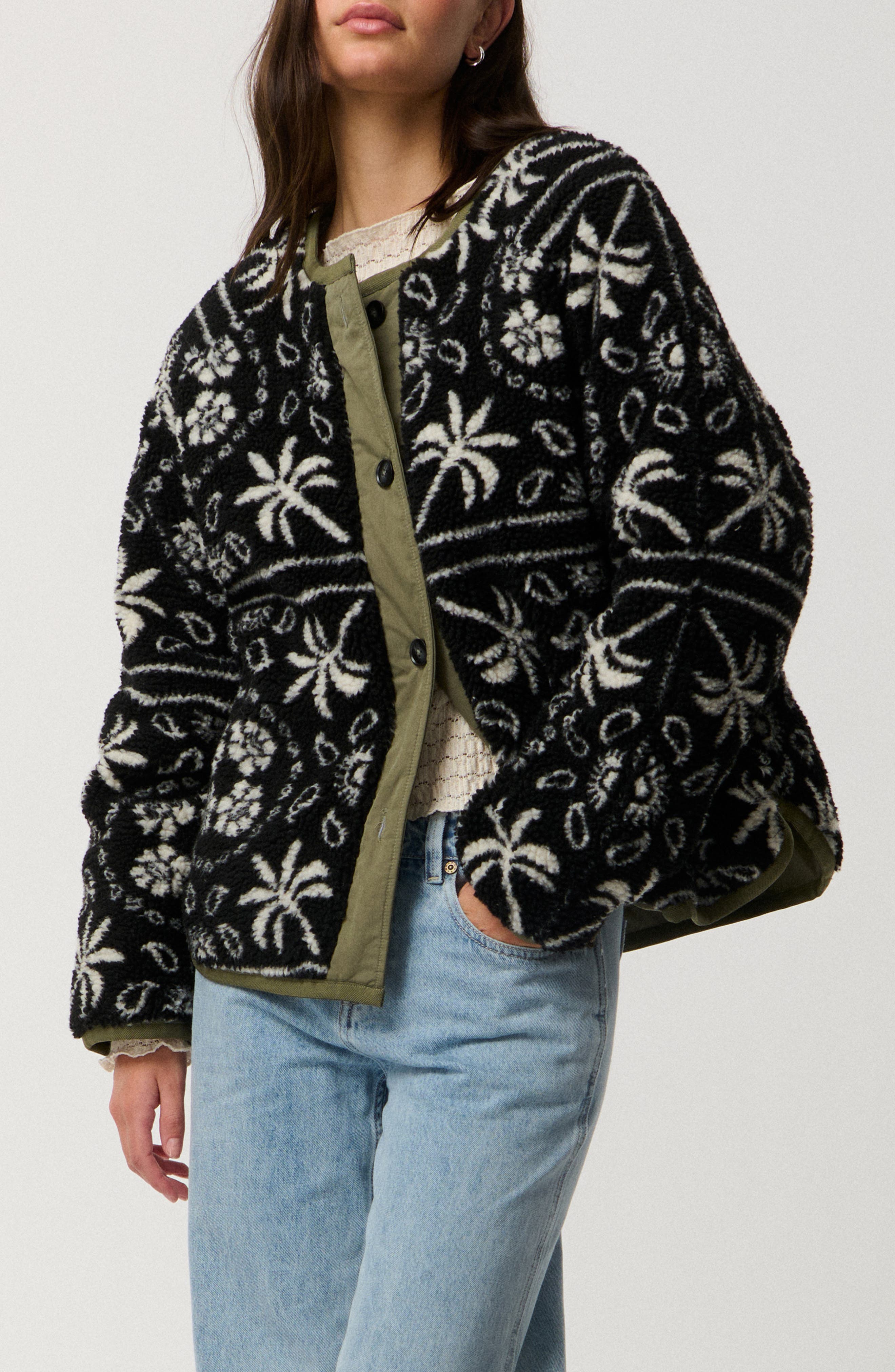 selected MILITARY GREEN