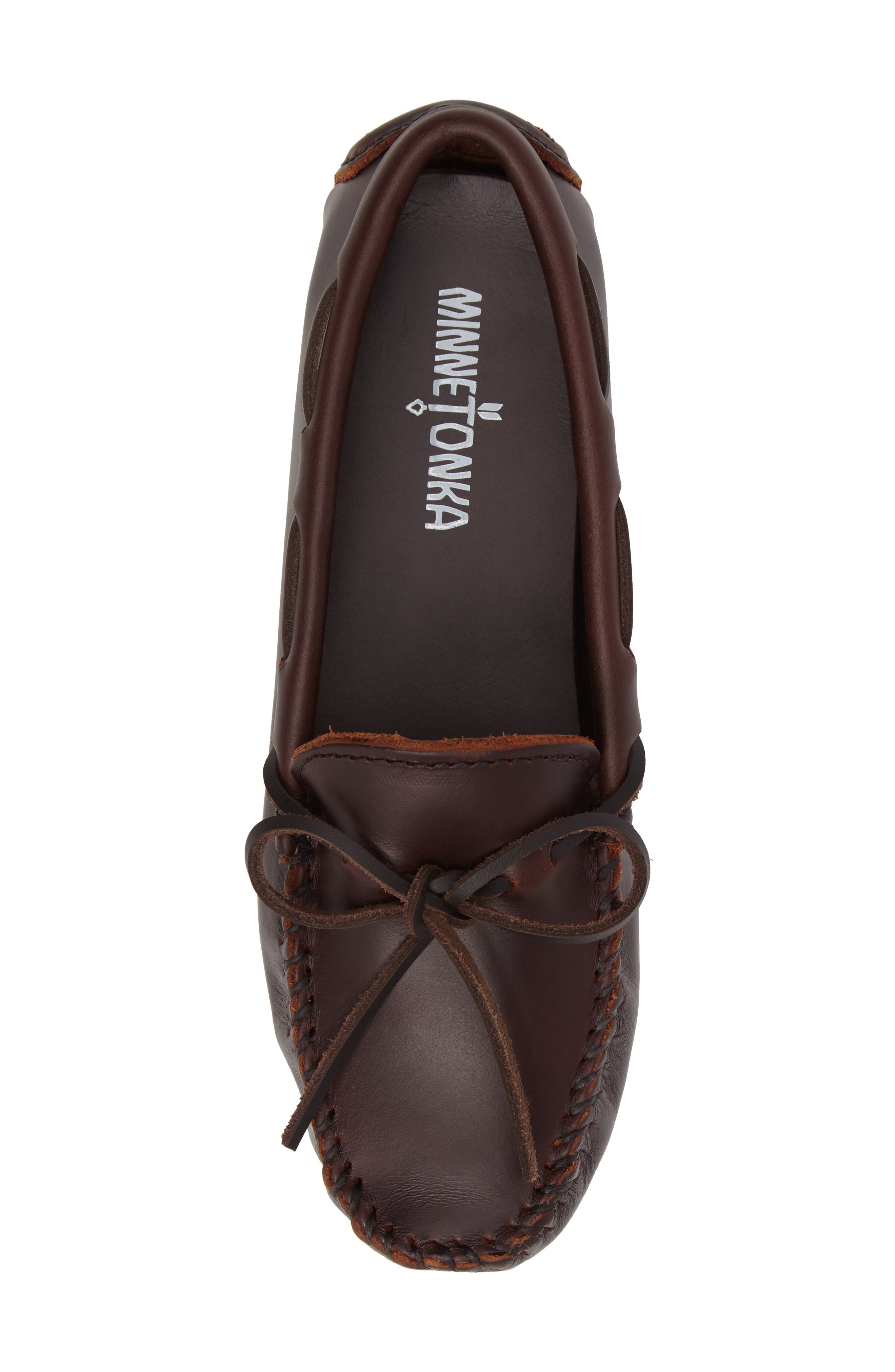 Minnetonka Driving Shoe, Alternate, color, Dark Brown Lariat
